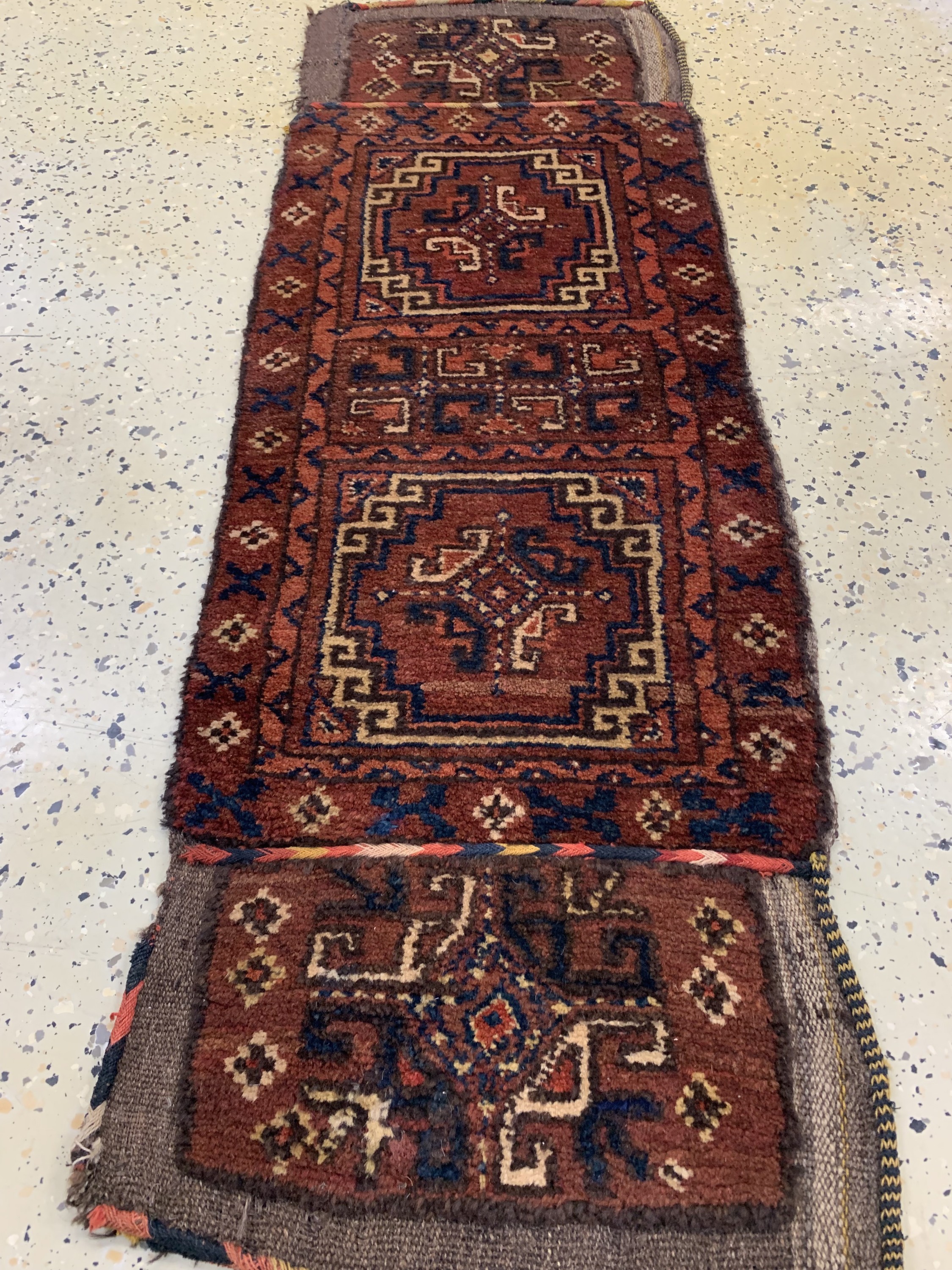 Detail d: Karakalpak"Napramatsch", Kirgisistan, um 1900, Wolle auf Wolle, ca. 130 x 43 cm, EHZ: 2