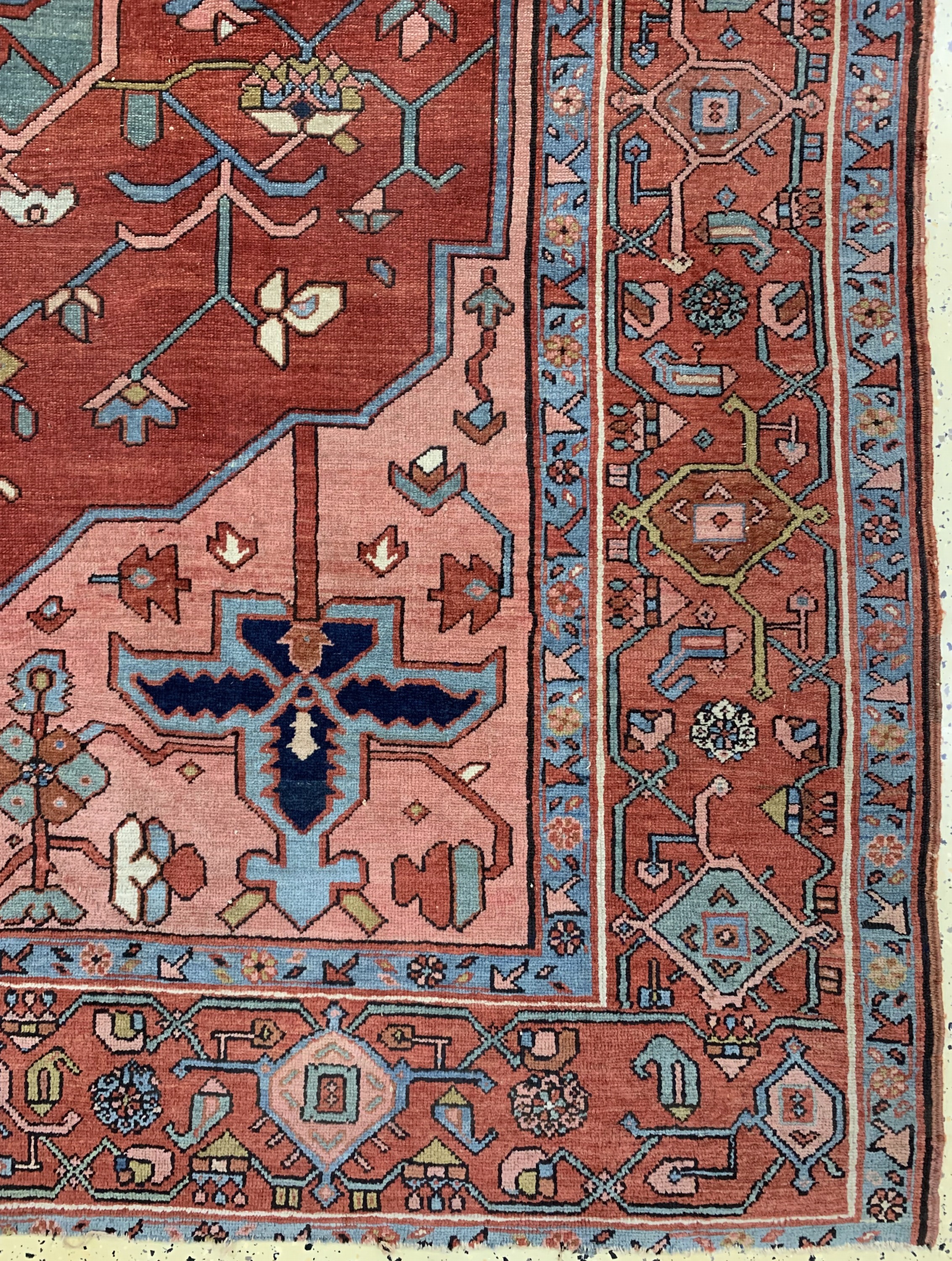 Detail a: Heriz "Serpi"antik, Persien, 19.Jhd, Wolle auf Baumwolle, ca. 340 x 285 cm, minimal verkürzt, EHZ: 3