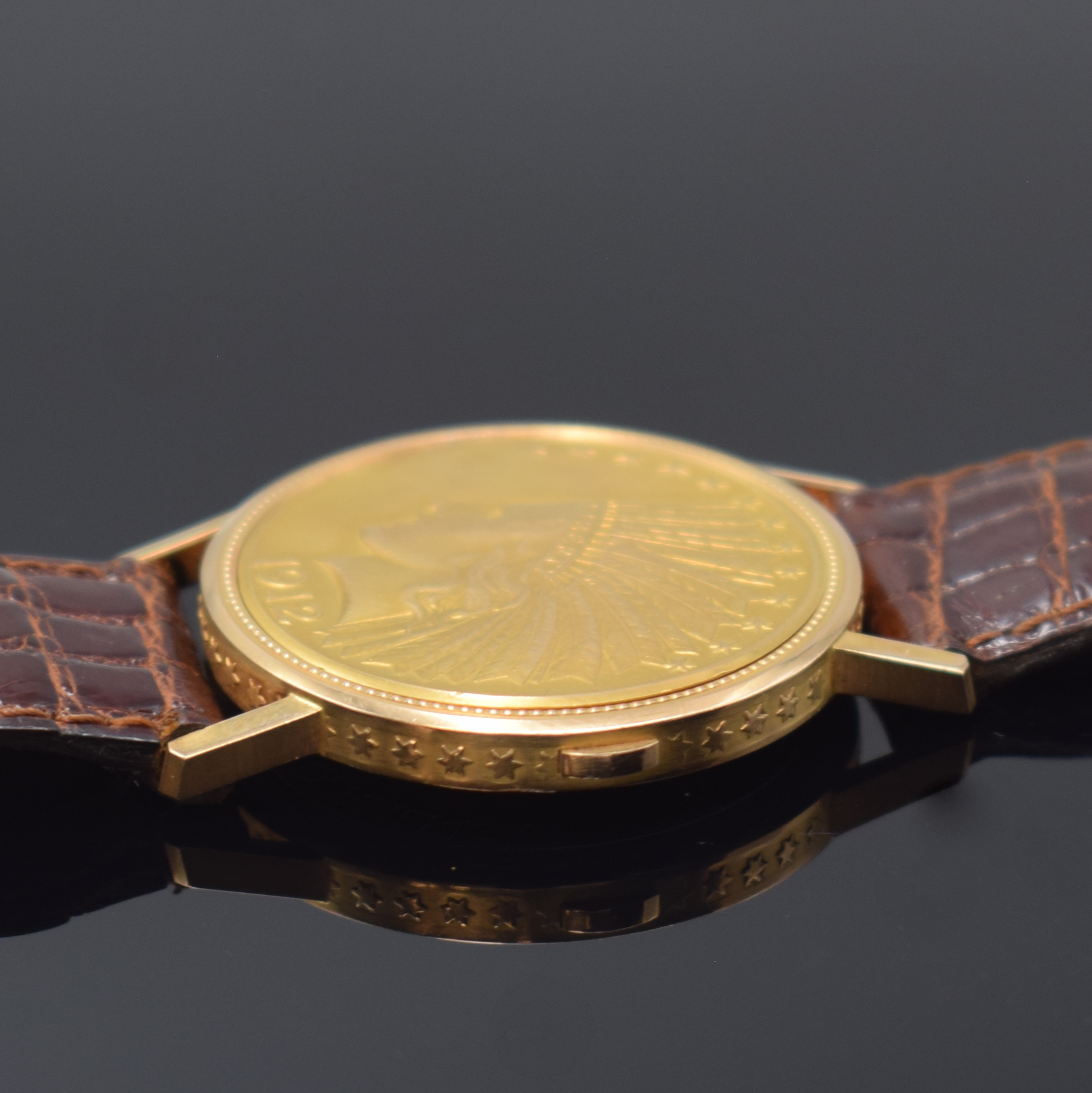 Detail e: W. SCHMID seltene 10 US-Dollar Savonette- Armbanduhr, Handaufzug, Schweiz um 1980, ausgehöhlte 10 Dollarmünze v. 1912 m. ausklappbarem Werk, ...