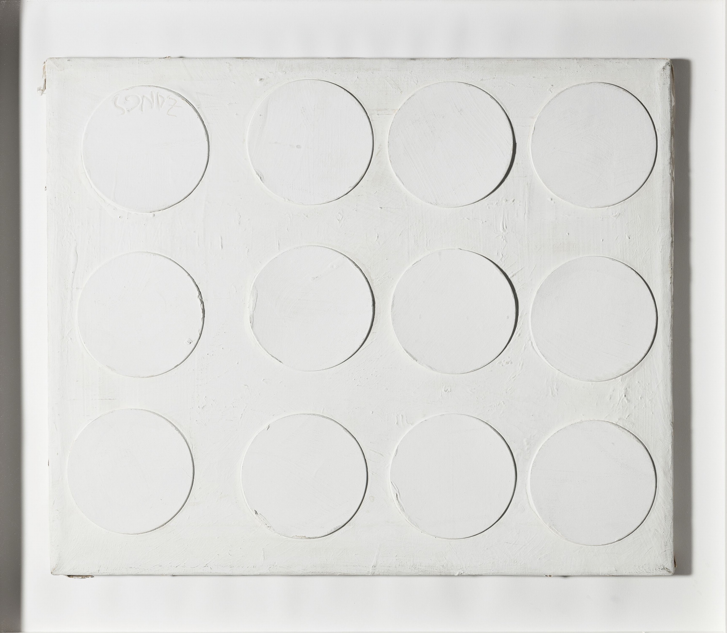 Herbert Zangs, 1924-2003 Krefeld, Objektverweißung Bierdeckel, Acryl/Bierdeckel/Lwd, rechts unten signiert Zangs, rückseitig sign. H.Zangs, ca. ...