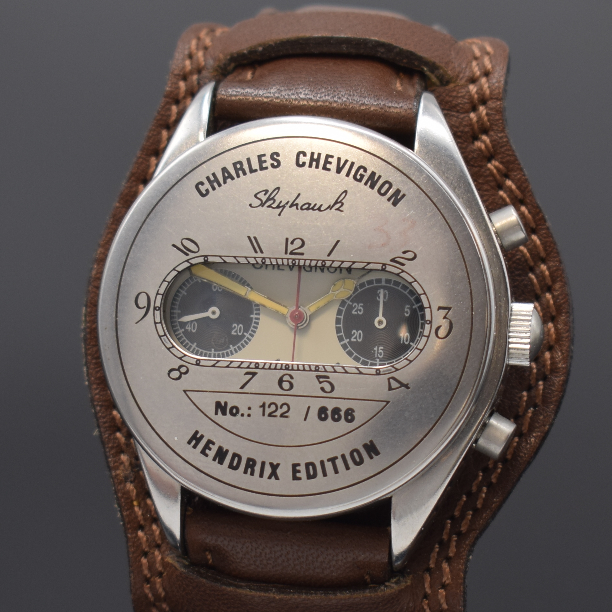 Detail a: CHARLES CHEVIGNON Hendrix Edition seltener, auf 666 Stück limitierter Armbandchronograph Skyhawk, Handaufzug, Schweiz um 1994, Edelstahlgeh. inkl. ...