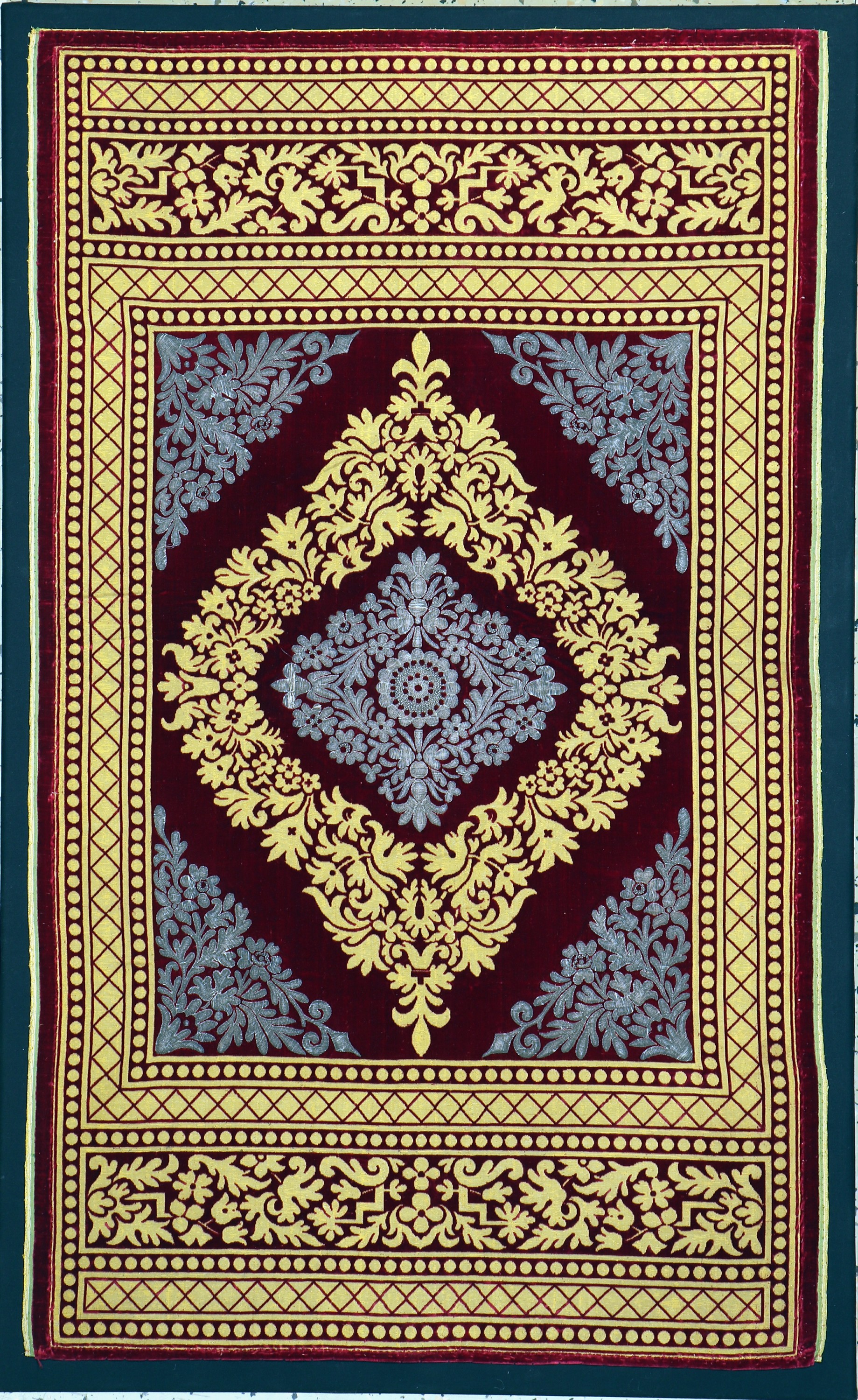 Seiden Samt mit Mettalbrokat, Europa, Mitte19.Jhd, Metallstickerei auf Samt, ca. 100 x 60cm, EHZ: 2
