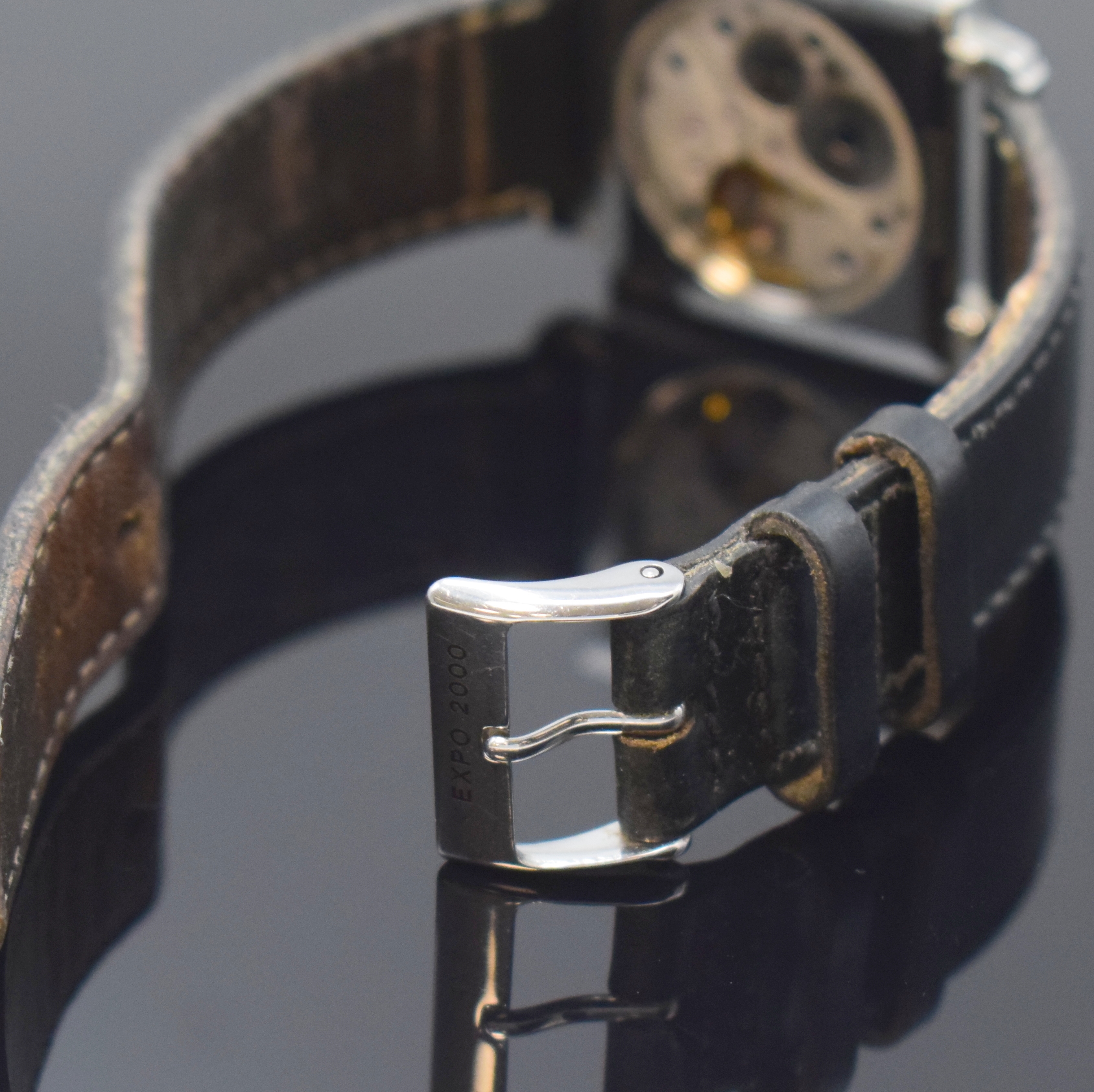 Detail b: NOMOS auf 2000 Stück limitierte Armbanduhr Tetra Expo 2000, Deutschland 2000, Handaufzug, 2-teil. Edelstahlgeh. inkl. orig. Lederband (zu ern.) m. ...