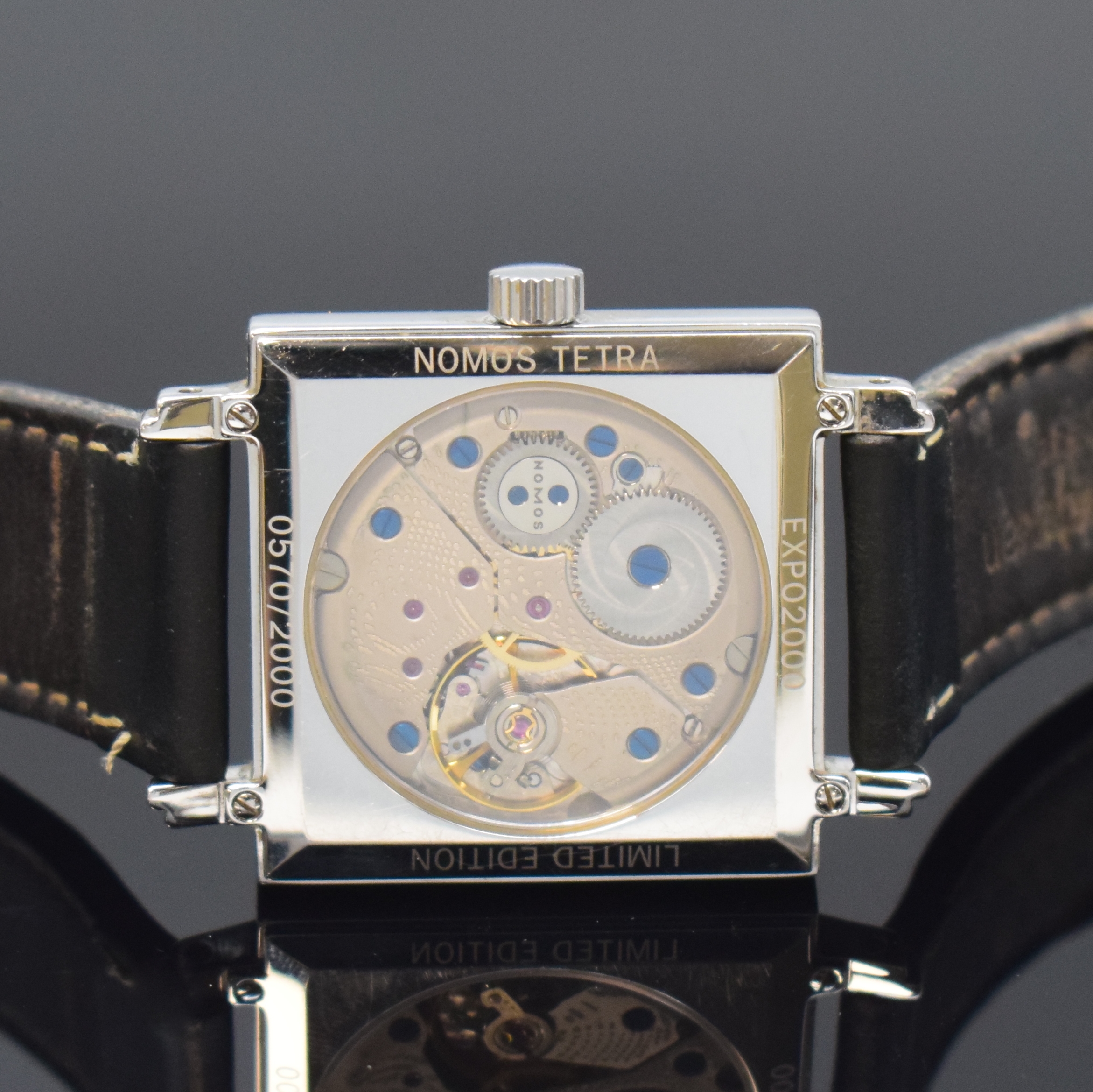 Detail d: NOMOS auf 2000 Stück limitierte Armbanduhr Tetra Expo 2000, Deutschland 2000, Handaufzug, 2-teil. Edelstahlgeh. inkl. orig. Lederband (zu ern.) m. ...