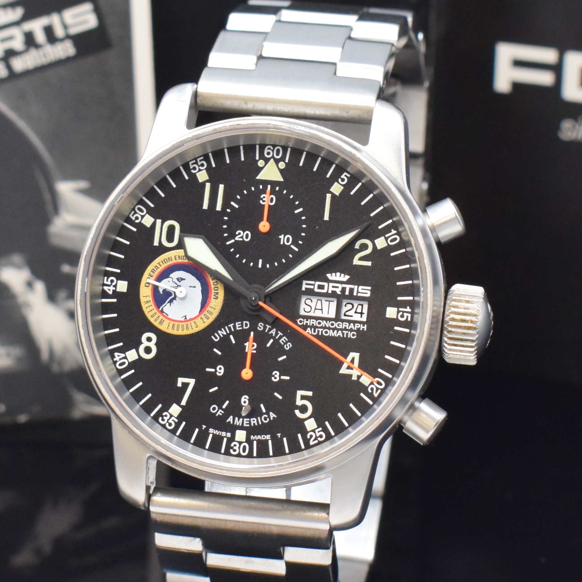 Detail a: FORTIS sehr seltener, auf 100 Stück limitierter Armbandchronograph Operation Enduring Freedom Referenz 597.10.141.1, Automatik, Schweiz um 2001, ...