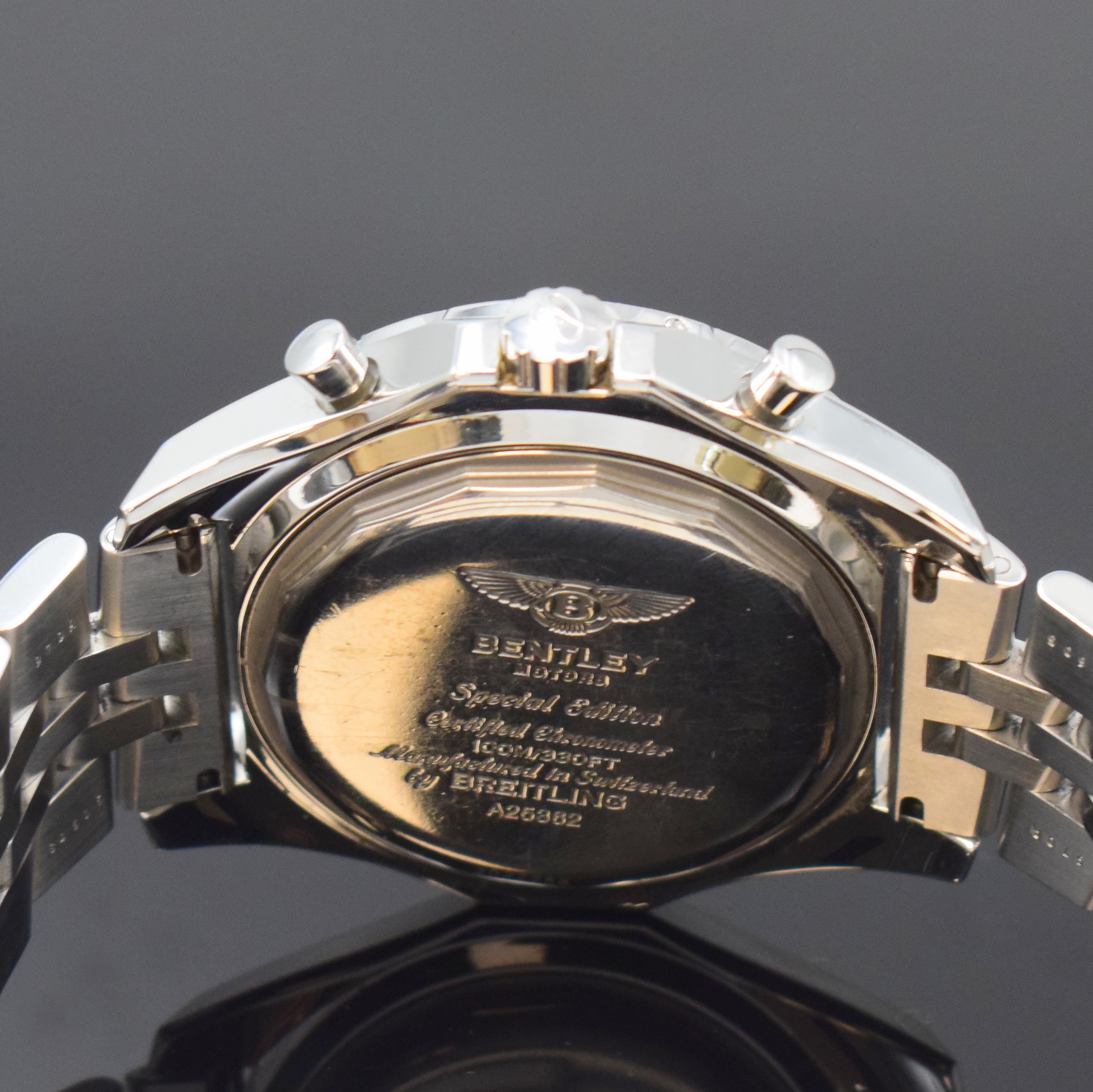 Detail d: BREITLING Armbandchronograph aus der Special Edition Bentley Motors Referenz A25362, Automatik, Chronometer in Edelstahl inkl. Gliederband m. ...