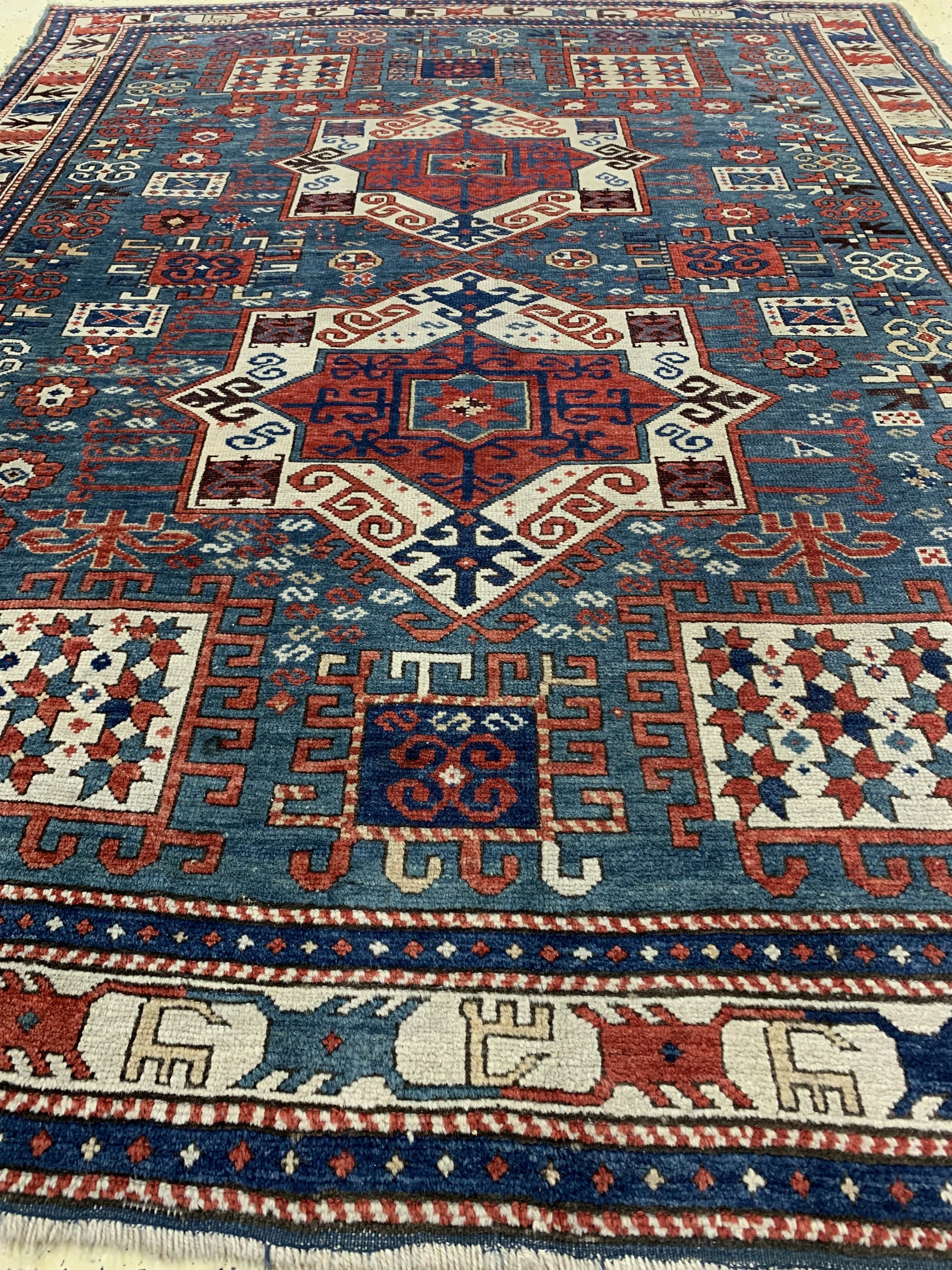 Detail f: "Karachoph"Kazak antik, Kaukasus, Ende 19.Jhd, Wolle auf Wolle, ca. 225 x 170 cm, EHZ: 2(kleine alte Restaurierungen).