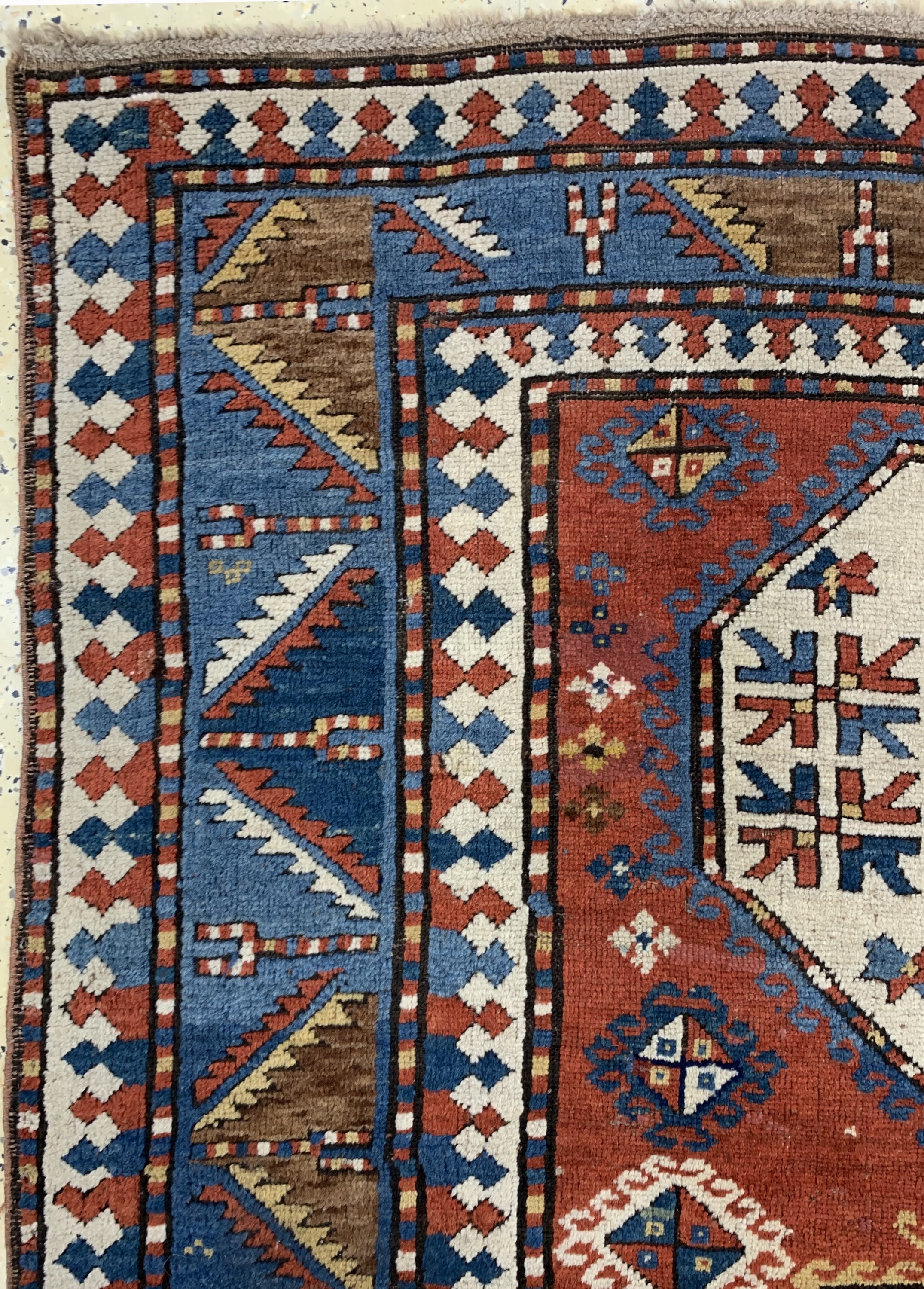 Detail d: "Lori-Pampak"Kazak antik, Kaukasus, Ende 19.Jhd, Wolle auf Wolle, ca. 220 x 170 cm, EHZ: 2(kleine alte Restaurierungen).
