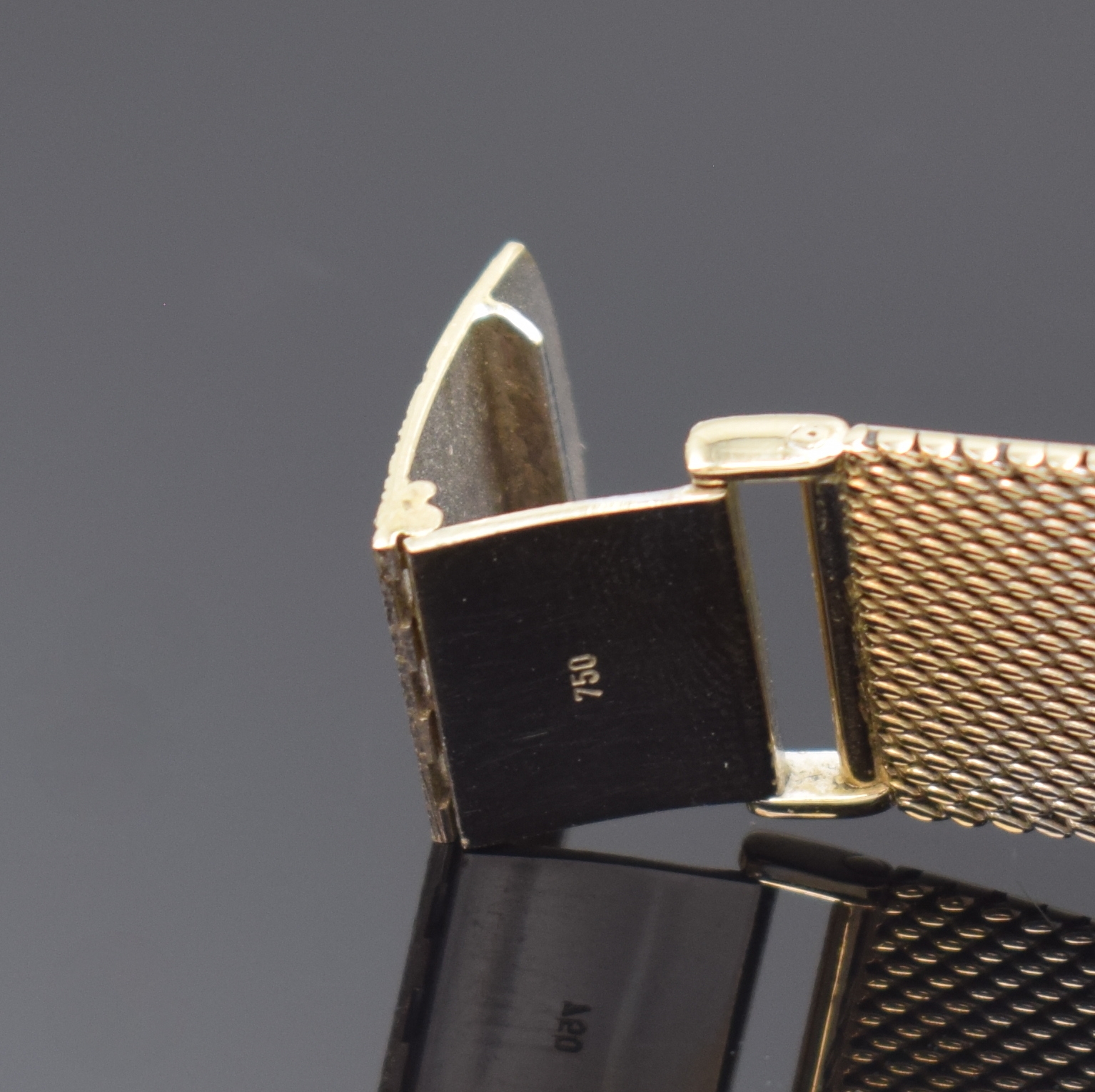 Detail b: ROXY Armbanduhr in WG 750/000, Schweiz um 1970, Handaufzug, Boden aufgedr., blaues strukt. Zifferbl. m. silb. Std.-Ind., silb. Zeiger, Kal. AS ...