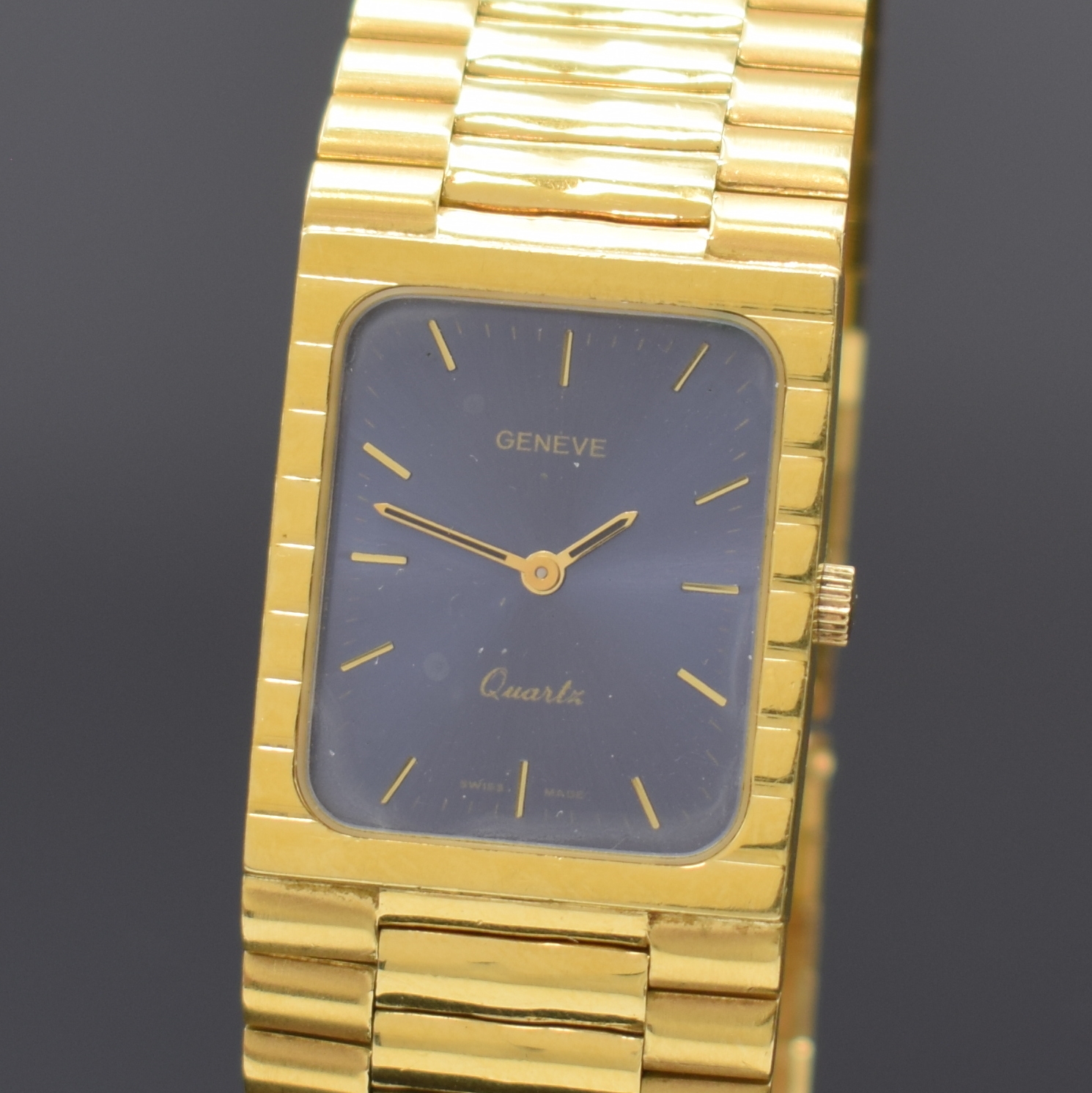 Detail a: GENEVE Armbanduhr in GG 750/000, Schweiz um 1975, quarz, Boden aufgedr., Goldband m. dopp.Faltschl., blaues Zifferbl. m. gold. Std.-Ind., gold. ...