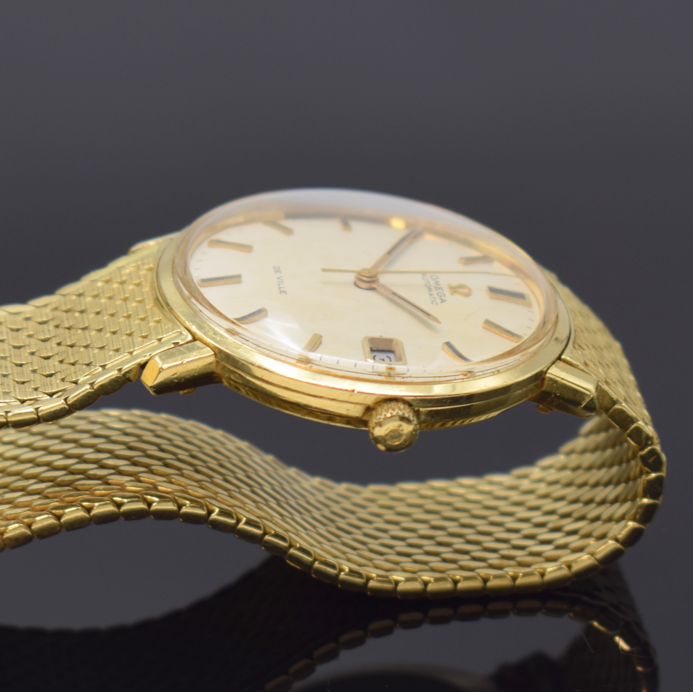 Detail d: OMEGA De Ville Referenz 166033 Armbanduhr in GG 750/000 an original Goldband, Schweiz um 1969, Automatik, Monocoque-Geh., orig. Glas u. Krone, silb. ...