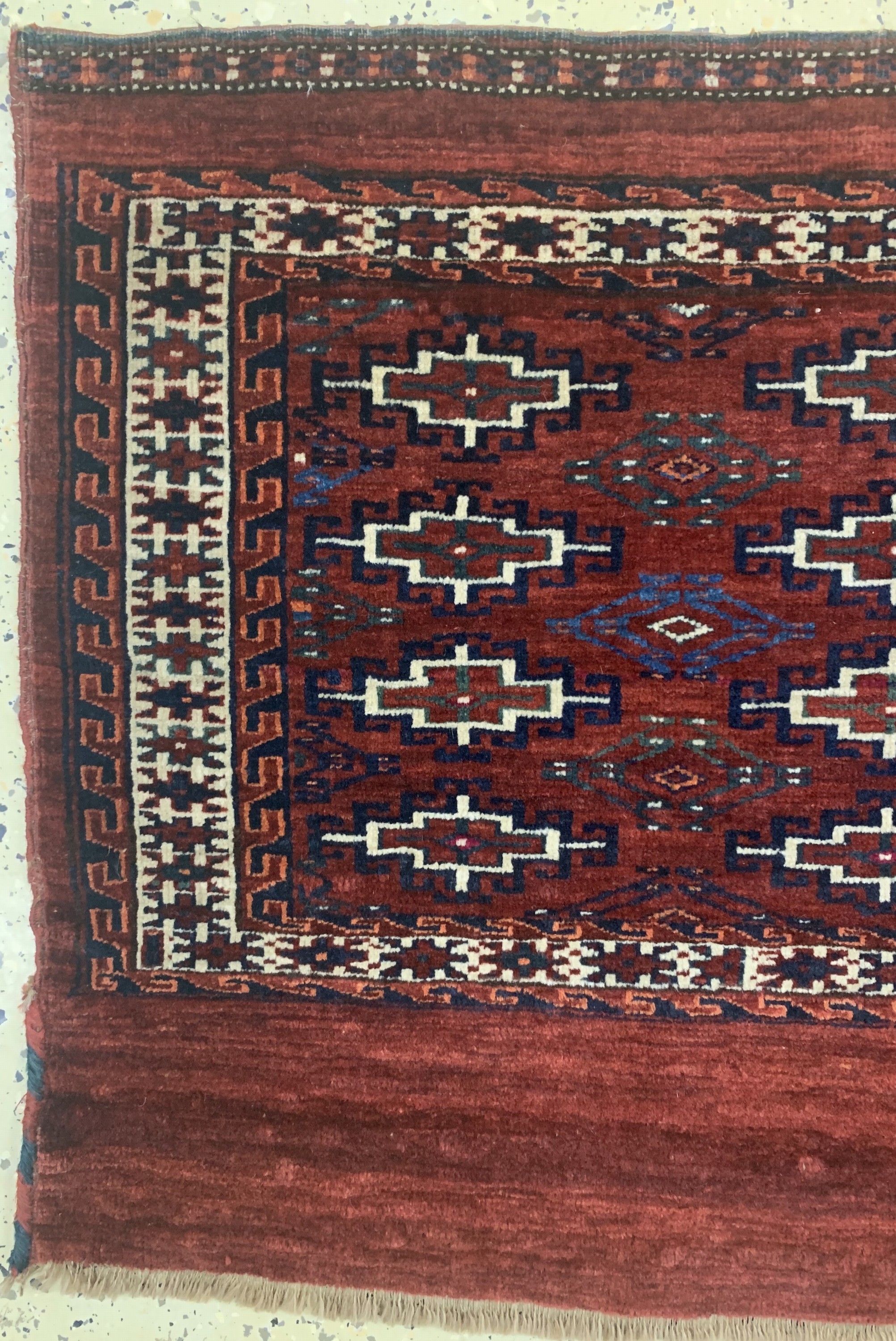 Detail c: Yomud Tschowal, Turkmenistan, um 1920/1930,Wolle auf Wolle, ca. 120 x 70 cm, gereinigt, EHZ: 2