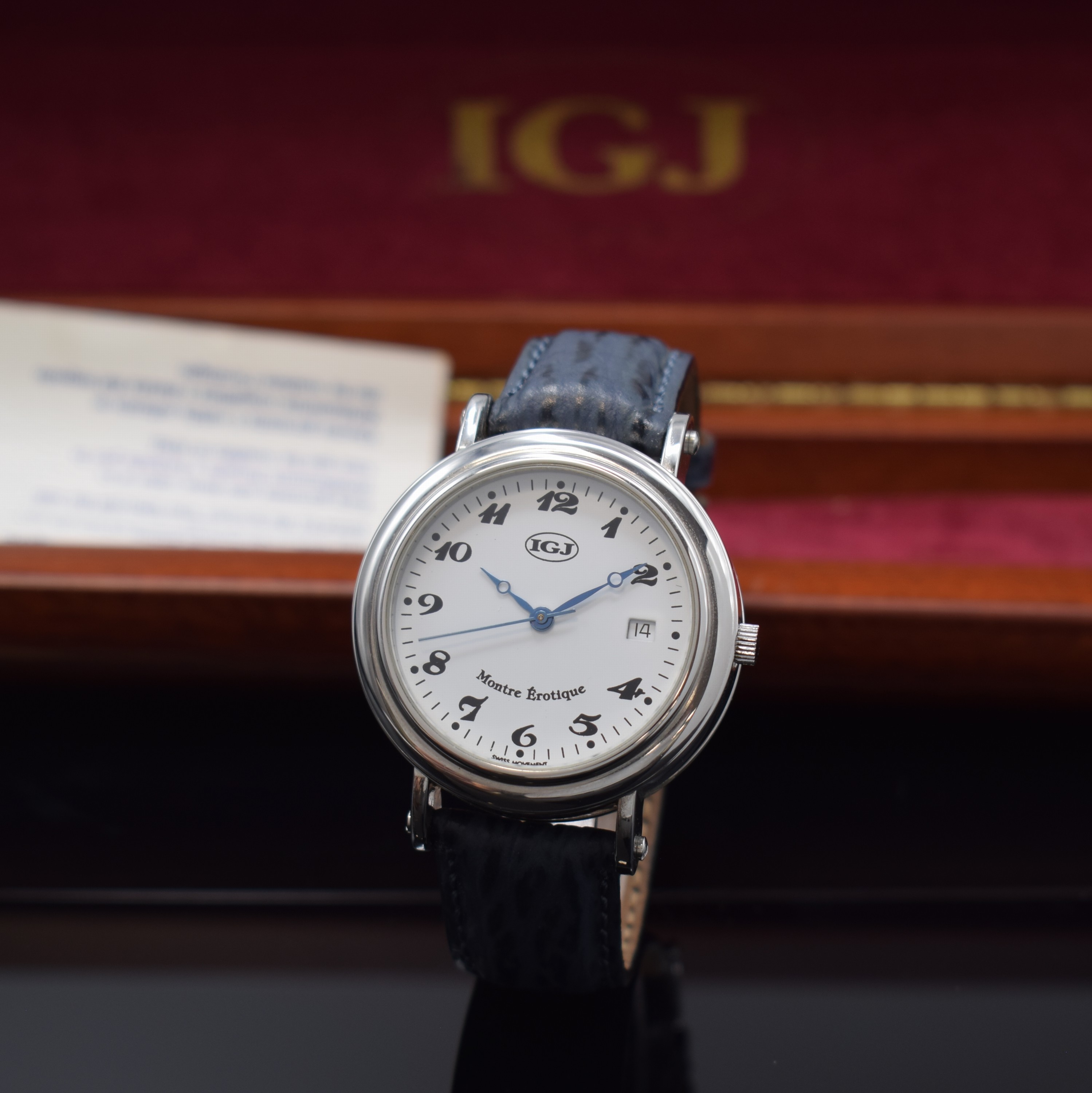 IGJ Montre Erotique Herrenarmbanduhr in Stahl, Schweiz um 1996, Automatik, orig. Lederband m. Dornschl., vergl. Rückseite m. beweglicher erotischer ...