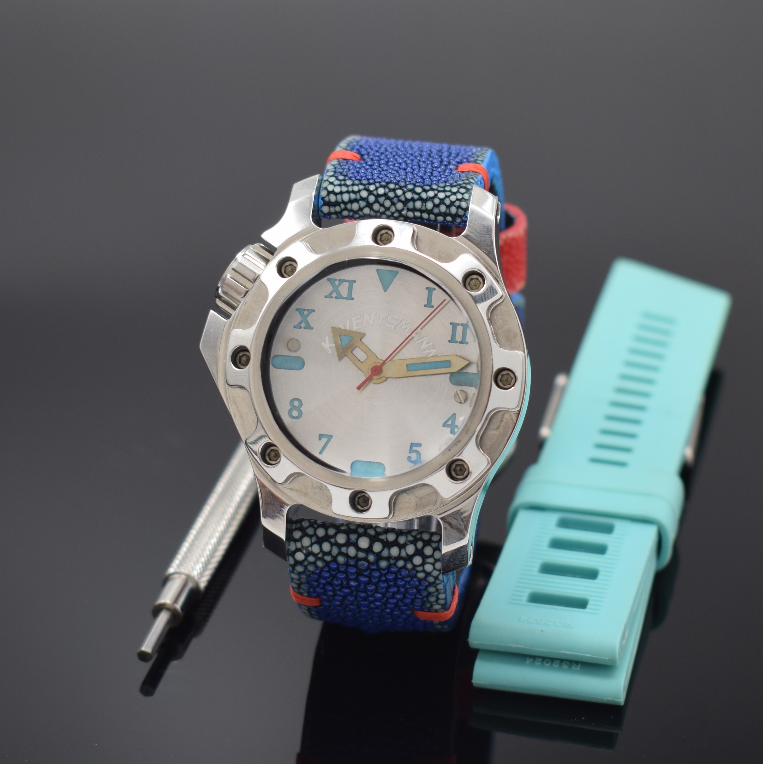 KAVENTSMANN grosse Herrenarmbanduhr in Stahl, Schweiz um 2015, Automatik, massives Edelstahlgeh. beids. vergl., Boden gegen Lünette 8-fach verschr., ...