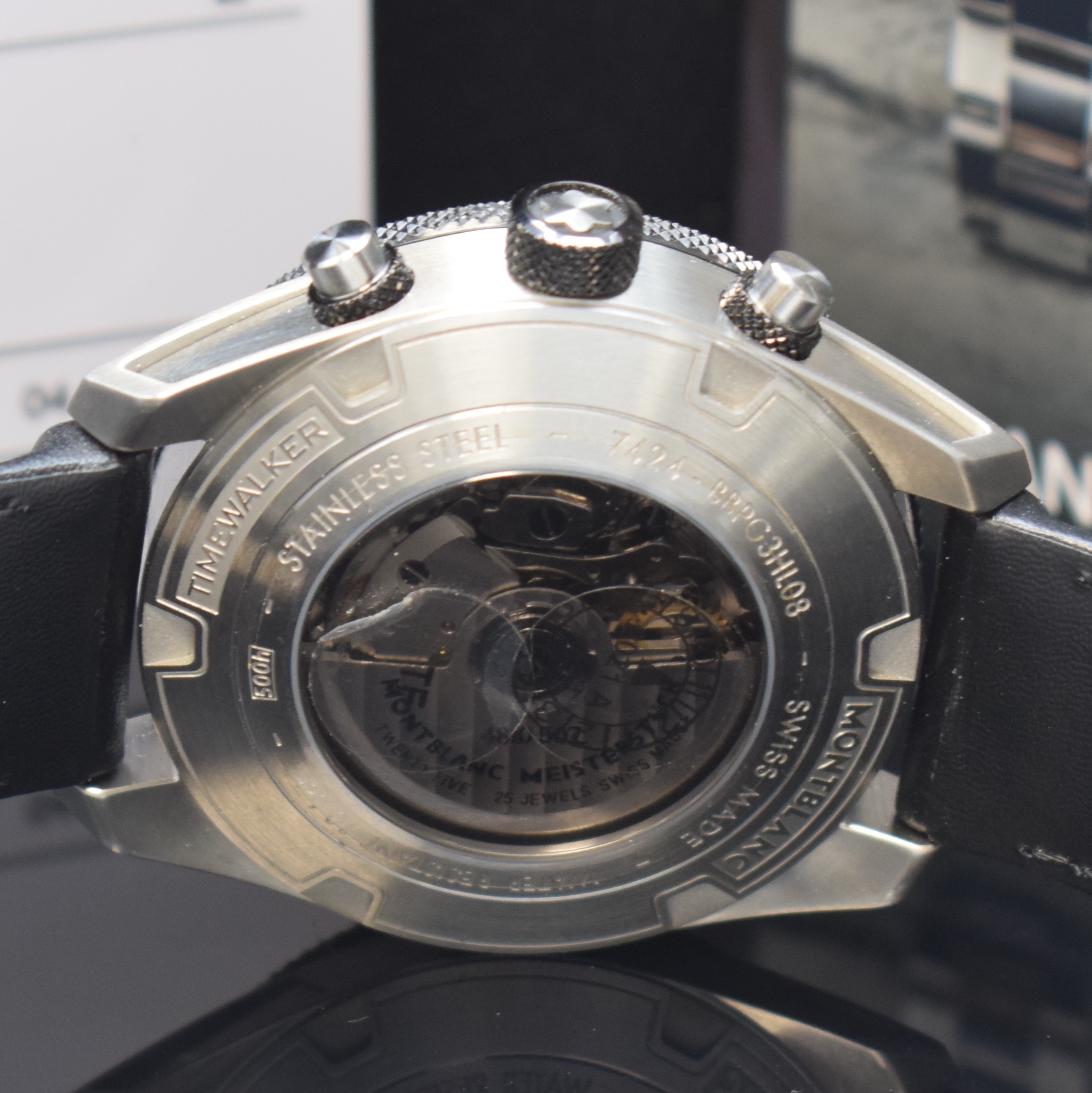 Detail d: MONTBLANC Timewalker Armbandchronograph in Stahl Referenz 116098, Schweiz verk. lt. beil. Pap. 04/2022, Automatik, beids. vergl. Geh., Boden ...