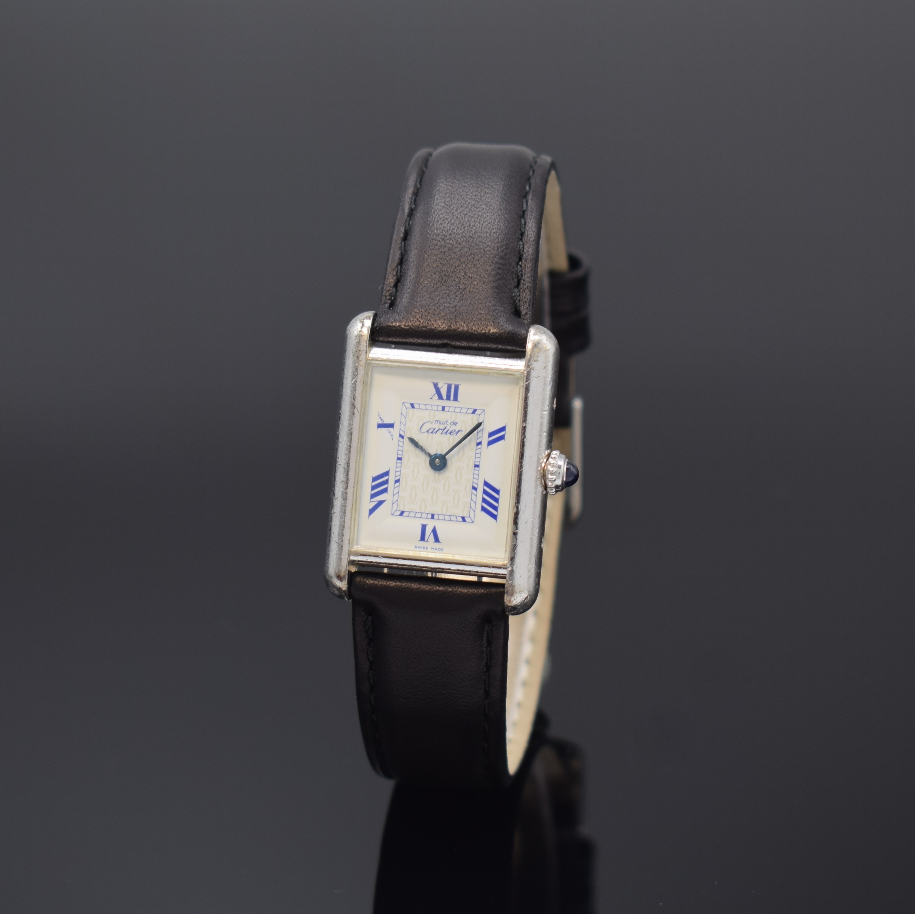 CARTIER Damenarmbanduhr Serie Tank in 925er Silber Referenz 2416, Schweiz um 1995, quarz, Boden 8-fach verschr., Schmuckkrone, weißes Zifferbl. m. ...