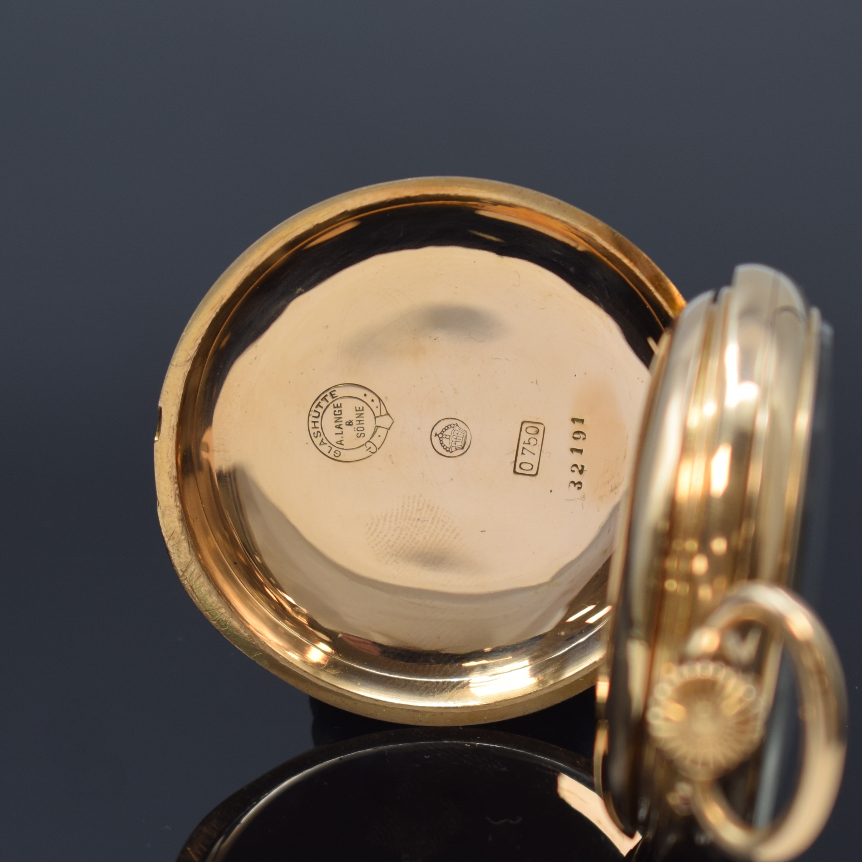 Detail b: A. LANGE & SÖHNE offene 1A-Herrentaschenuhr in RG 750/000, Deutschland um 1895, glattes Lucia-Geh., rücks. Monogramm "MT", Cuvette grav. ...