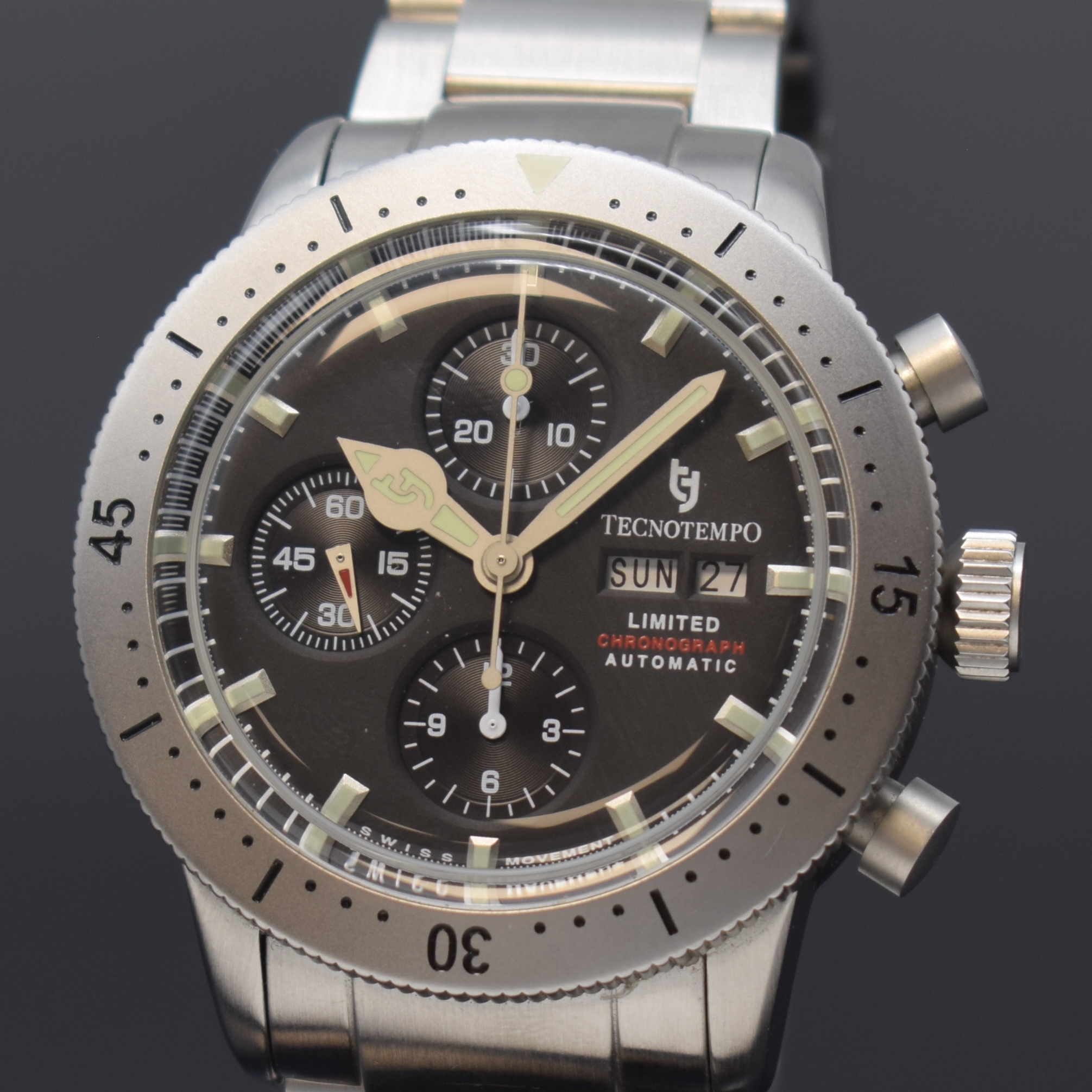 Detail a: TECNOTEMPO auf 50 Stück limitierter Armbandchronograph in Stahl, Schweiz/Italien verk. lt. beil. Pap. 11/2021, Automatik, Boden u. Krone verschr., ...