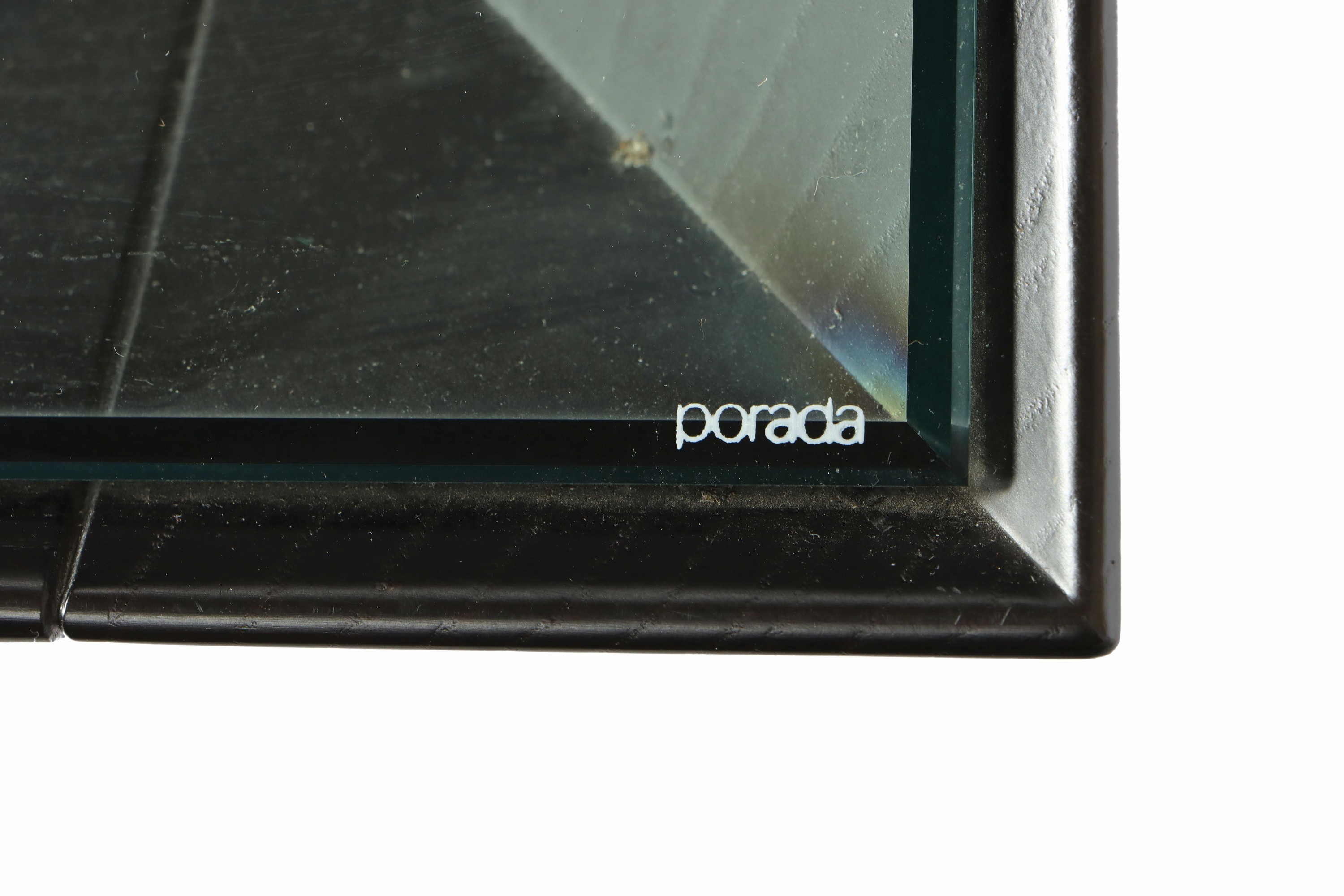 Detail a: Coffee Table, "Porada", made in Italy, Modell: Loch, Esche massiv, schwarz gelackt, eingelegte rechteckige Platte aus gehärtetem Glas, ...