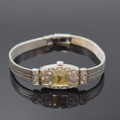 Image ART DECO Damenarmbanduhr in Platin mit Diamanten, Schweiz um 1930, Handaufzug, ...