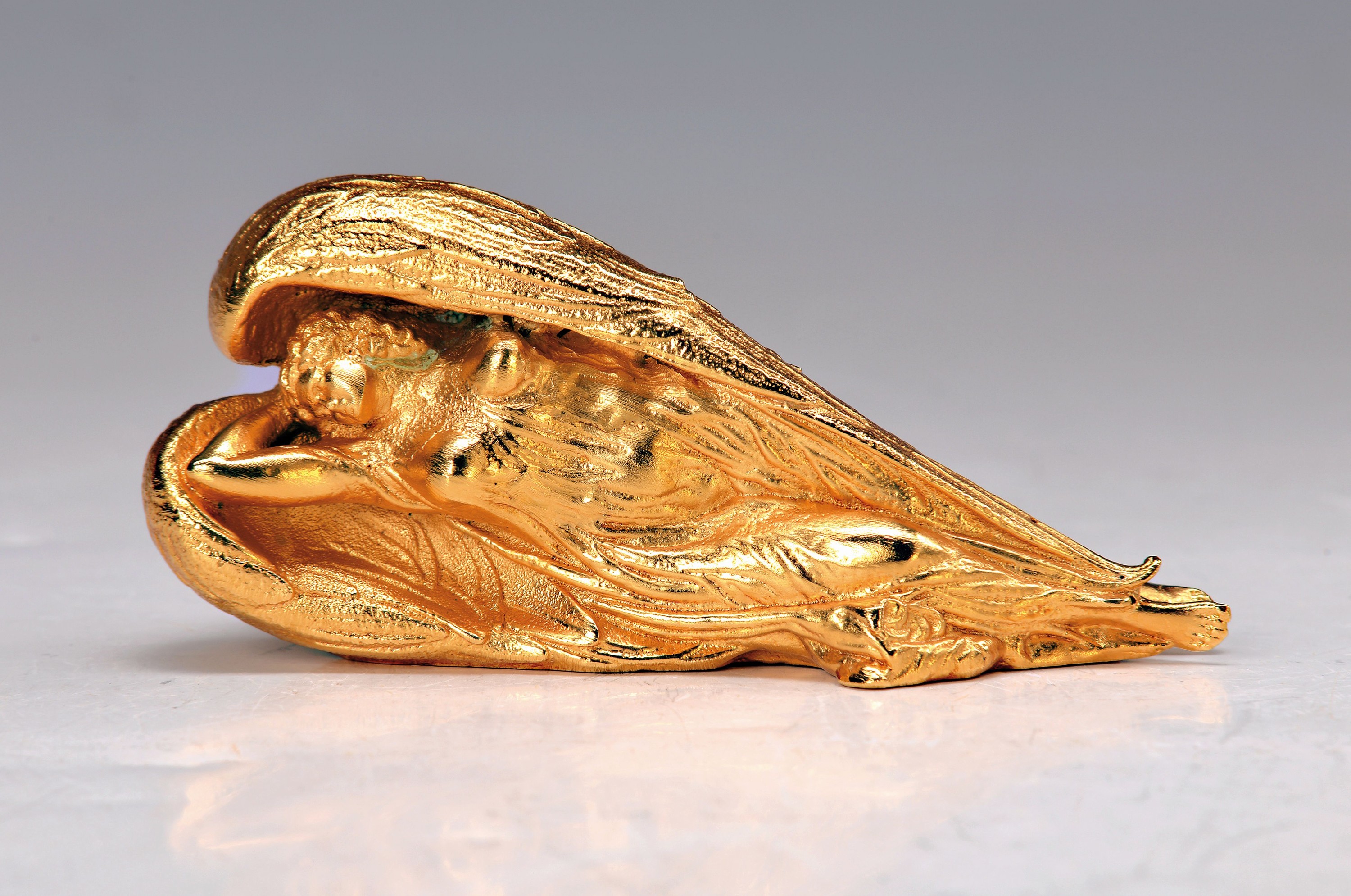 Detail k: Ernst Fuchs, 1930-2015, Skulptur Schutzengel, sign., num. 450, ca. 9,5 cm