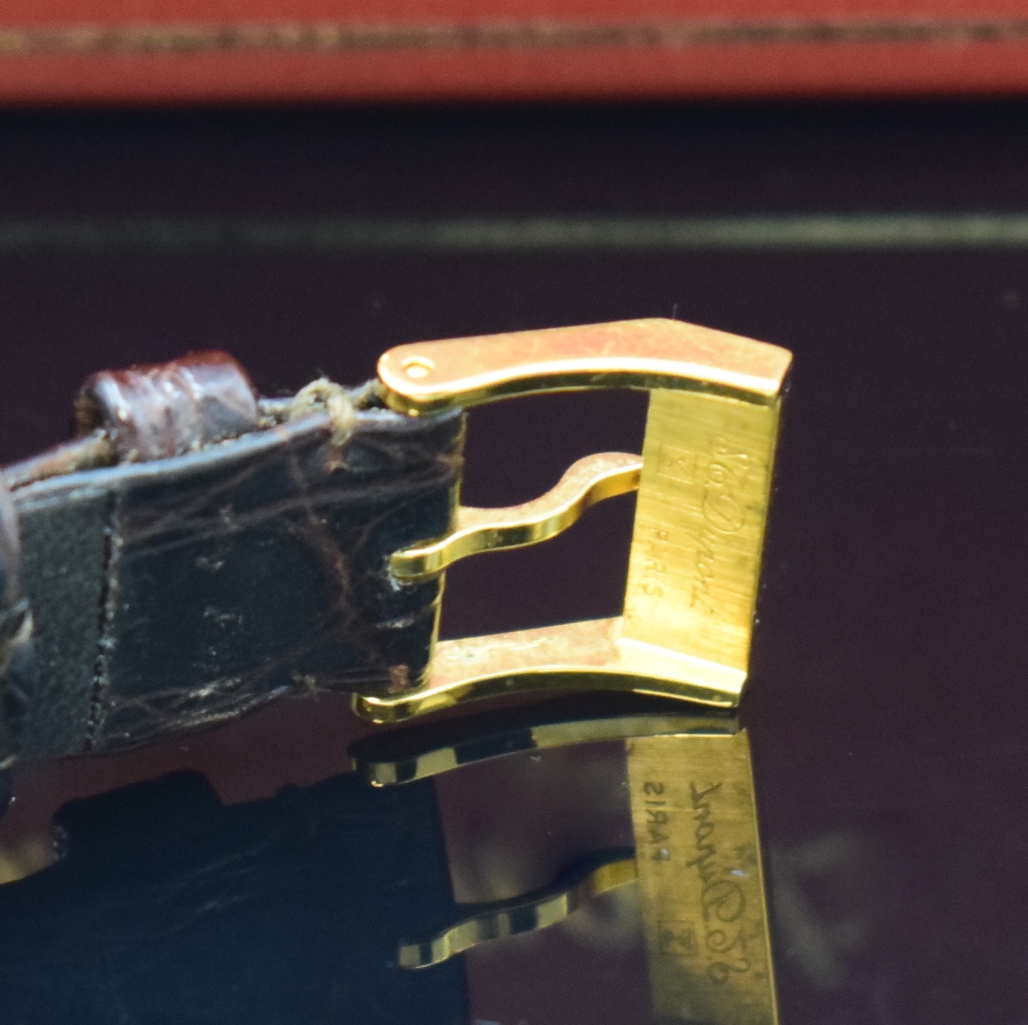 Detail c: DUPONT Designer-Herrenarmbanduhr, Frankreich / Schweiz um 1988, quarz, verg. Geh., orig. Lederband m. Dornschl., Zifferbl. wie Gehäuseteile mit ...