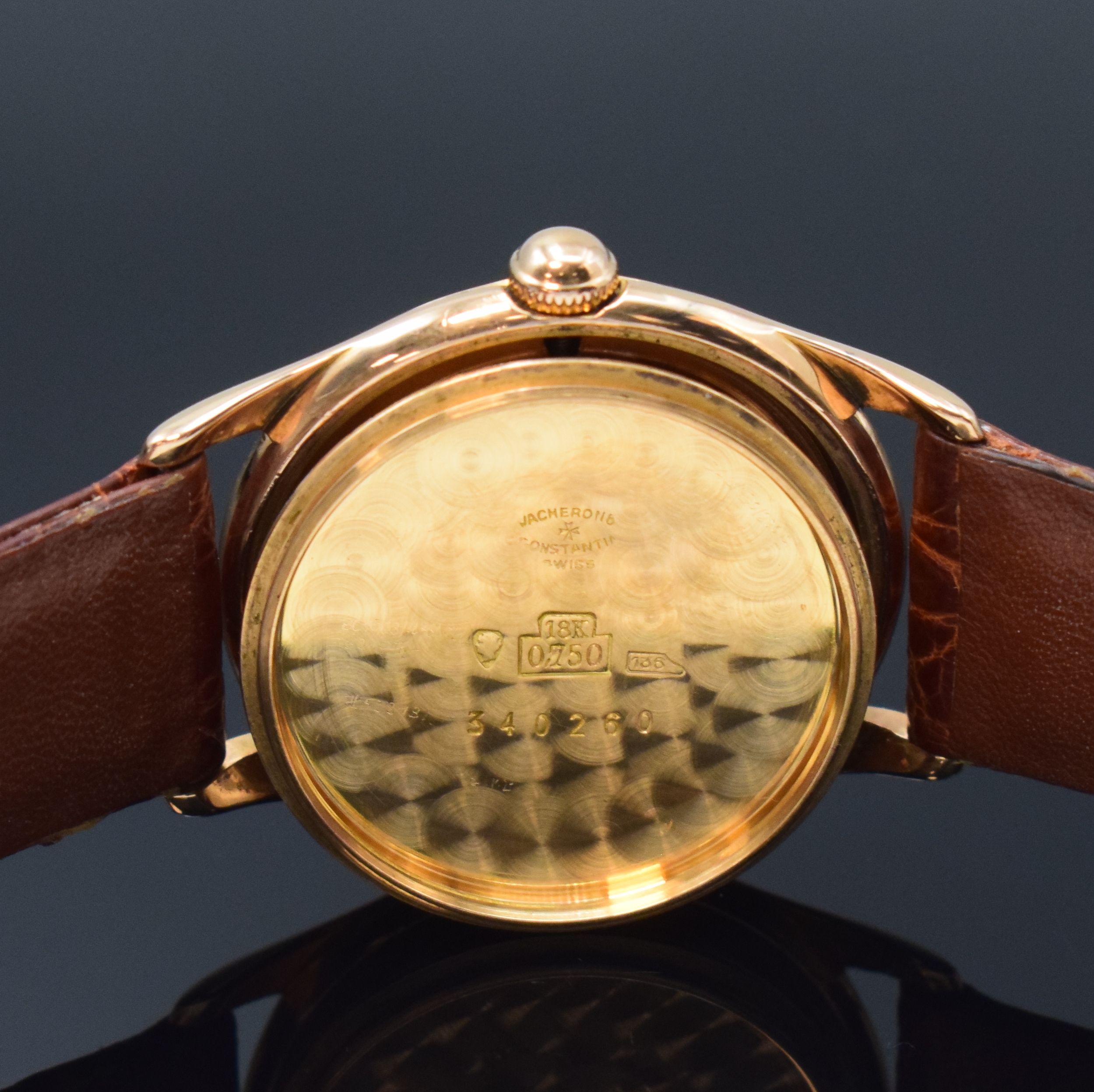 Detail e: VACHERON & CONSTANTIN Armbanduhr in RoseG 750/000, Schweiz um 1950, Handaufzug, 2-tlg. Geh., Boden verschr., silb. Duoton-Zifferbl. rest., rotgold. ...