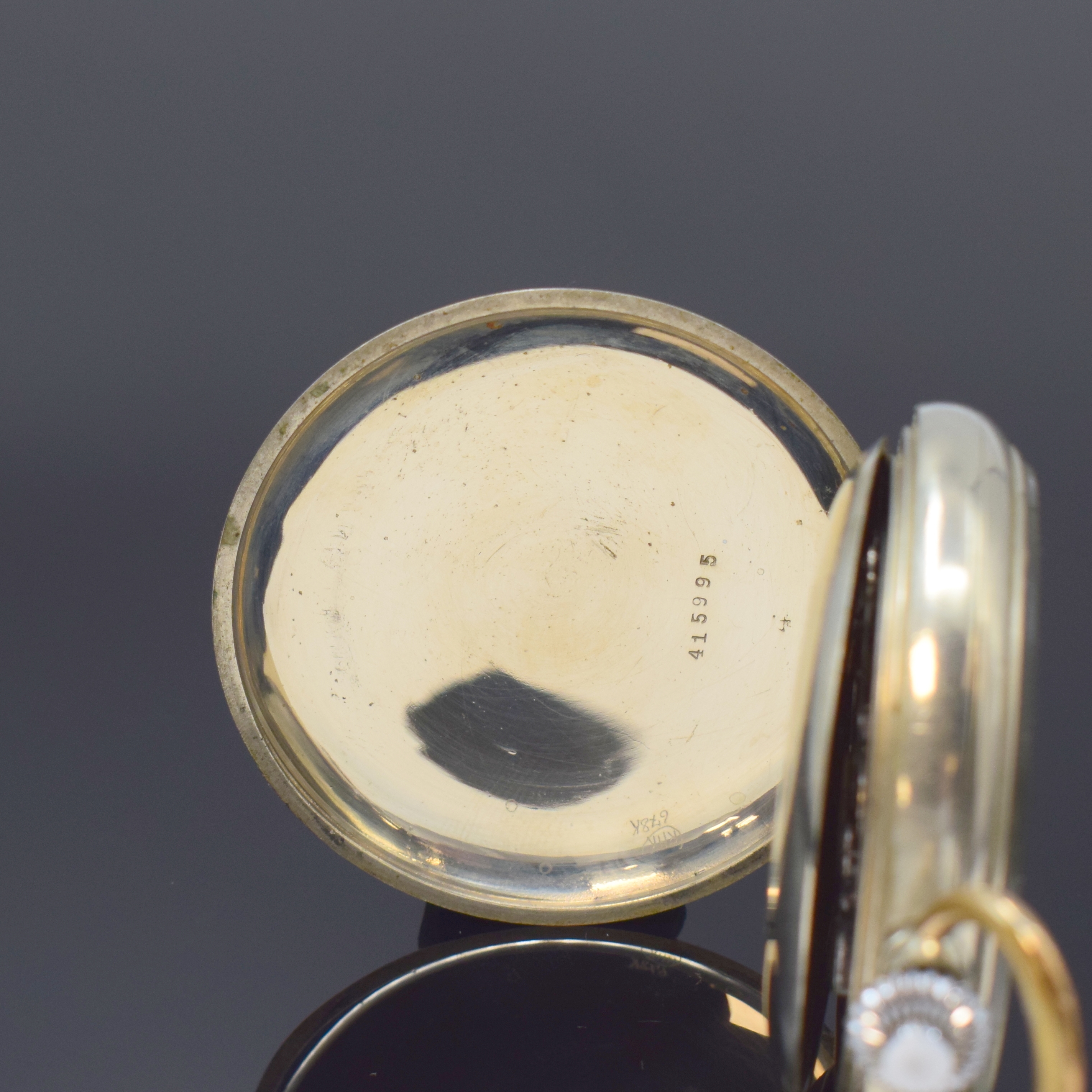 Detail b: MINERVA Kaliber 9-19 offene Taschenuhr mit Schaltradchronograph, Schweiz um 1930, glattes Nickelgeh., rücks. grav. "Kölner Rennverein 1897 ...