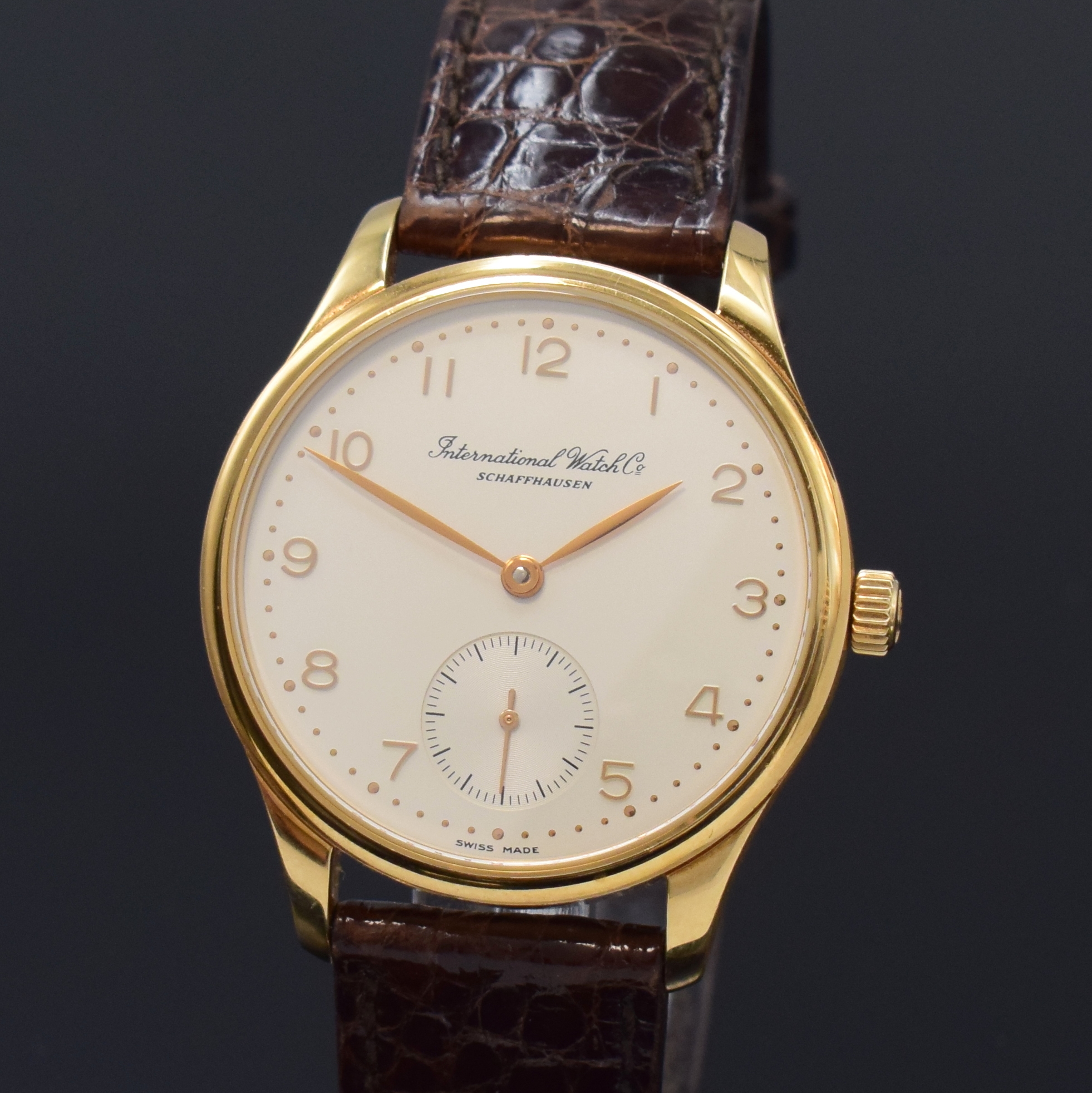 Detail a: IWC seltene Herrenarmbanduhr sogenannte "kleine Portugieser" in RG 750/000 Referenz 3531, Schweiz um 1995, Automatik, 3-teil. Geh. beids. ...