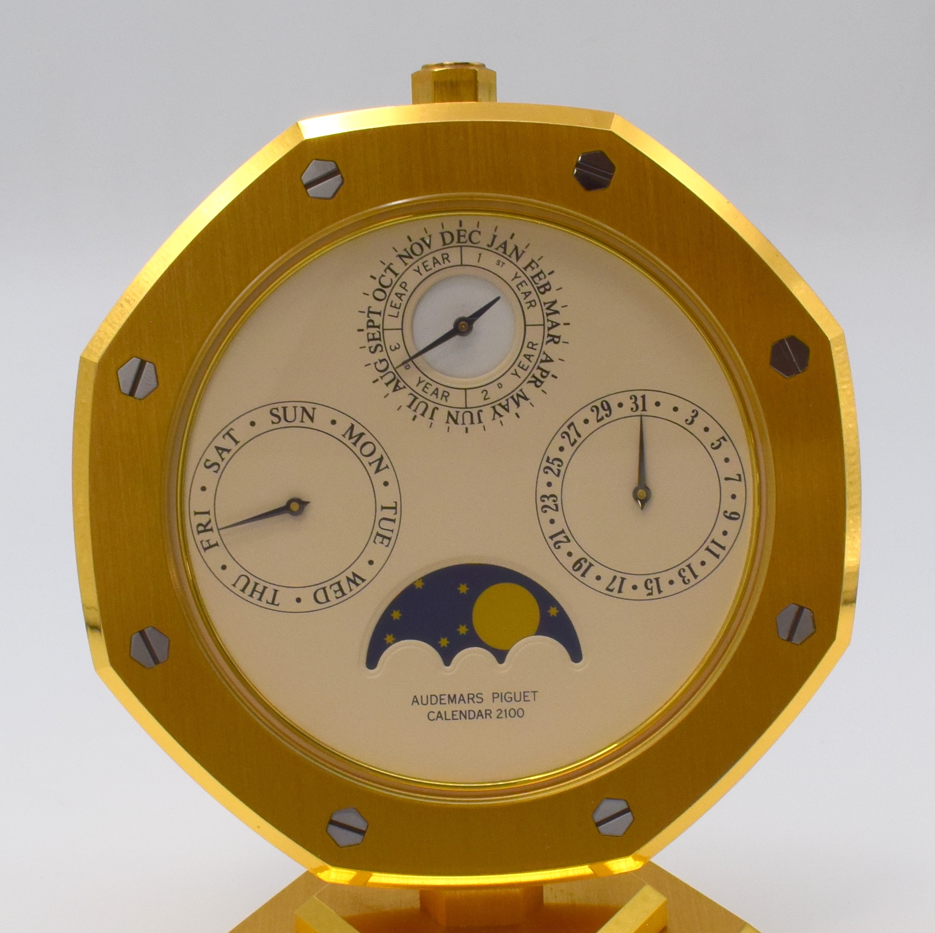 Detail a: AUDEMARS PIGUET Royal Oak Calendar 2100 mit ewigem Kalender, Schweiz um 1995, verg. Geh., Weiterschaltung durch Knopfdruck, rücks. einzeln ...
