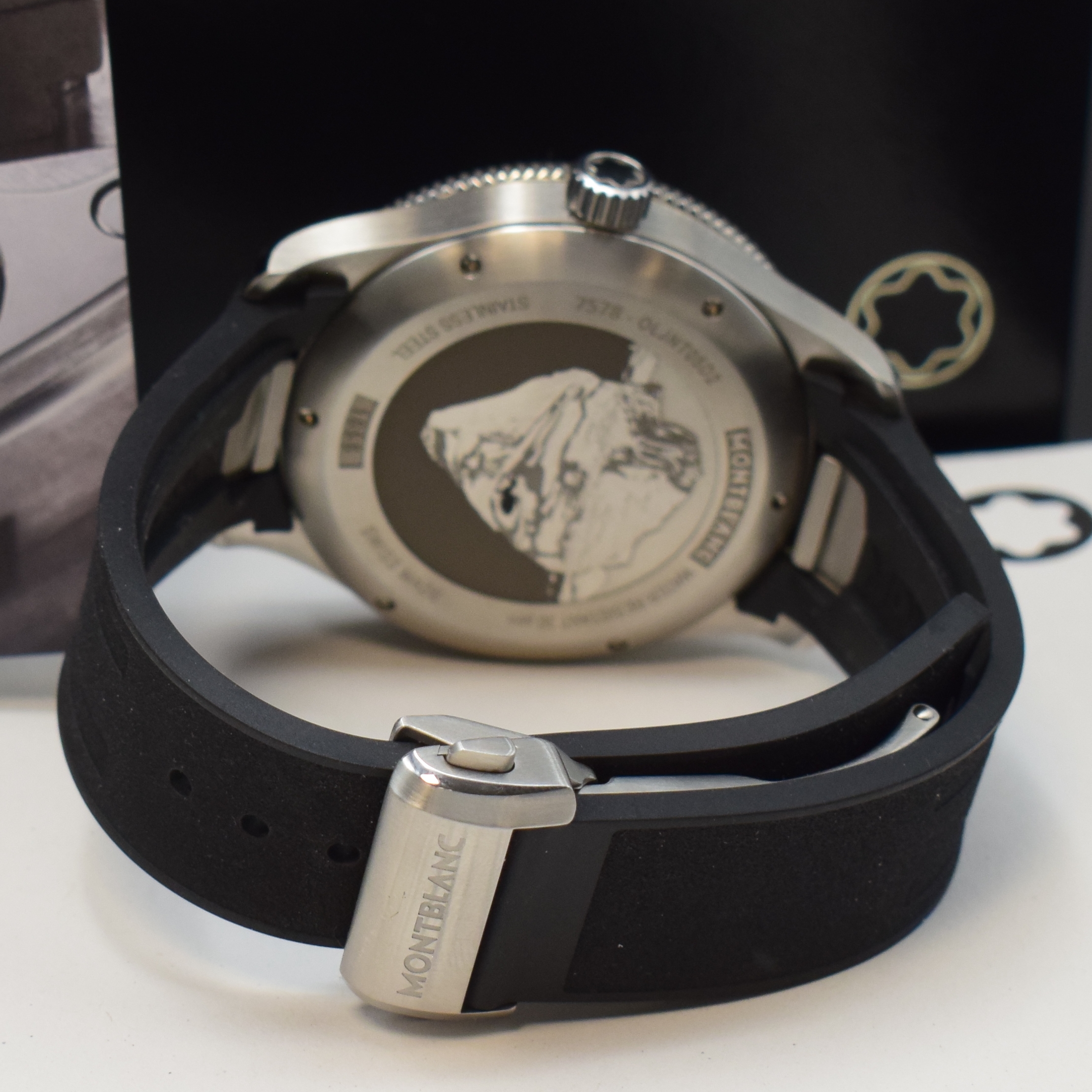 Detail b: MONTBLANC ungetragene Herrenarmbanduhr Iced Sea Referenz 129372, Schweiz verk. lt. beil. Pap. 04/2024, Automatik, Edelstahlgeh. inkl. orig. ...