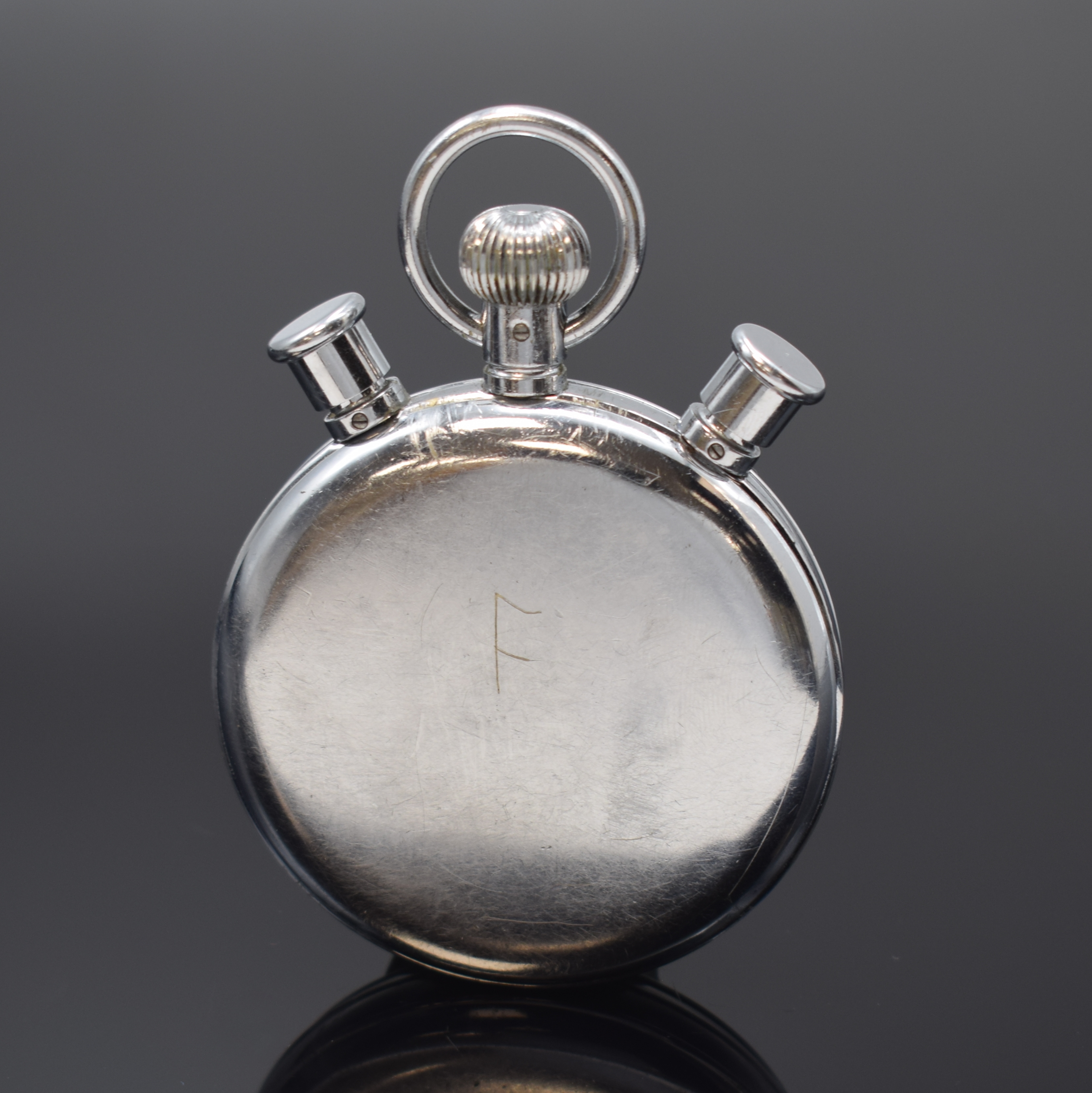 Detail a: JAQUET grosse Stoppuhr mit Rattrapante, Schweiz um 1950, verchr. Geh., Boden u. Glasrand aufgedr., Emailzifferbl. m. 100er- Tlg., 30-Min.-Zähler b. ...