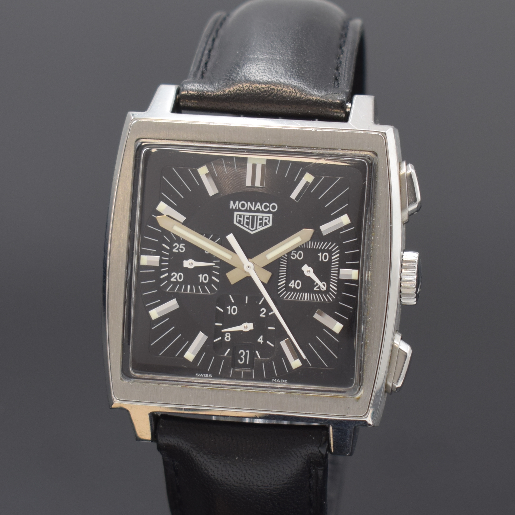 Detail a: HEUER Armbandchronograph Monaco by TAG Heuer Referenz CS2111, Automatik, Schweiz um 2000, Edelstahlgeh. inkl. orig. Lederband m. orig. Dornschl., ...
