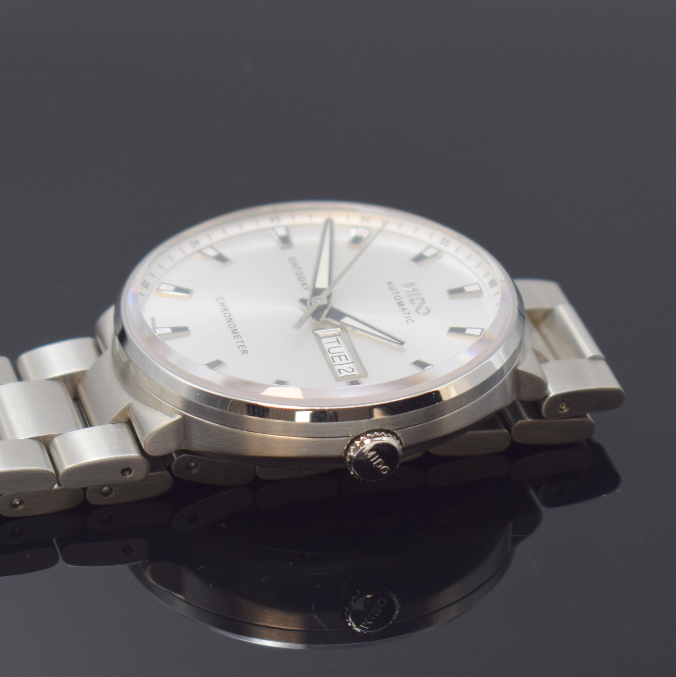 Detail c: MIDO Armbandchronometer Datoday Referenz M014431, Automatik, Schweiz um 2010, Edelstahlgeh. inkl. Gliederband m. dopp. Faltschl., Boden verschr., ...