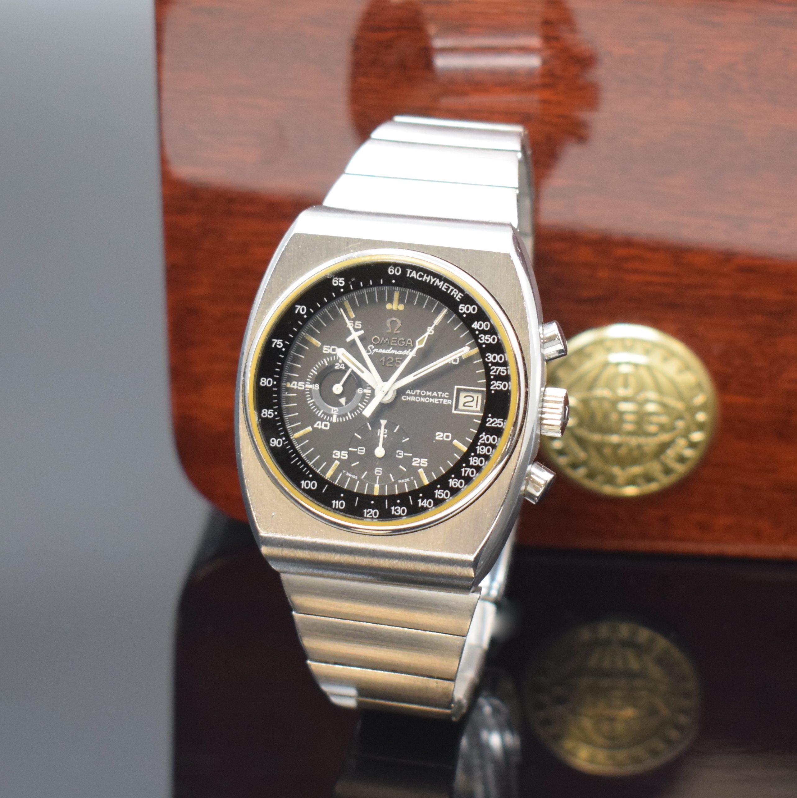 OMEGA Speedmaster 125 Herrenarmbanduhr mit Chronograph in Chronometerqualität Referenz 378.0801/178.0002, Schweiz um 1975, Automatik, massives ...
