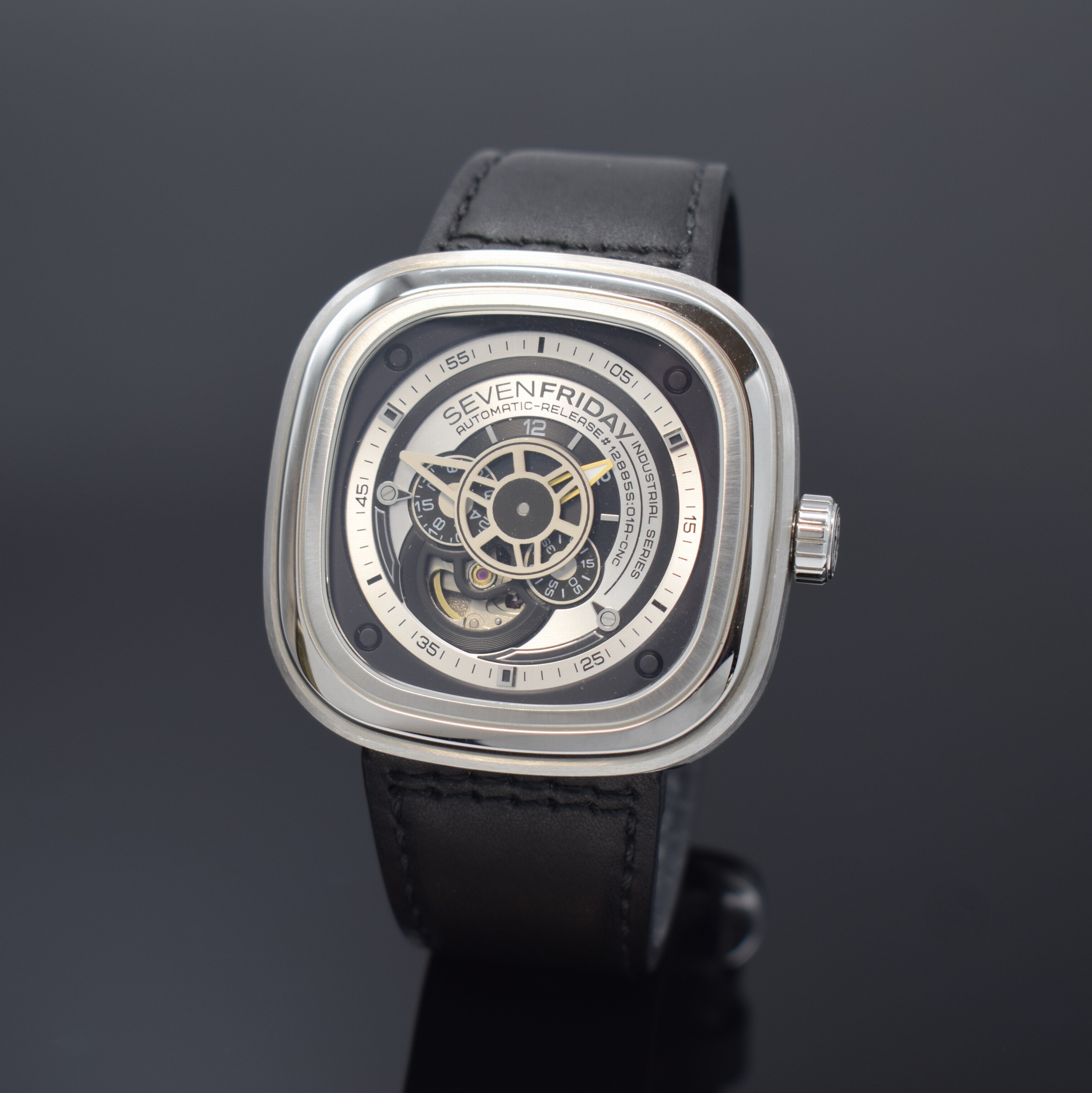 SEVENFRIDAY Industrial Series ausgefallene Armbanduhr, Automatik, USA um 2013, massives Edelstahlgeh. inkl. orig. Lederband m. orig. Dornschl., ...