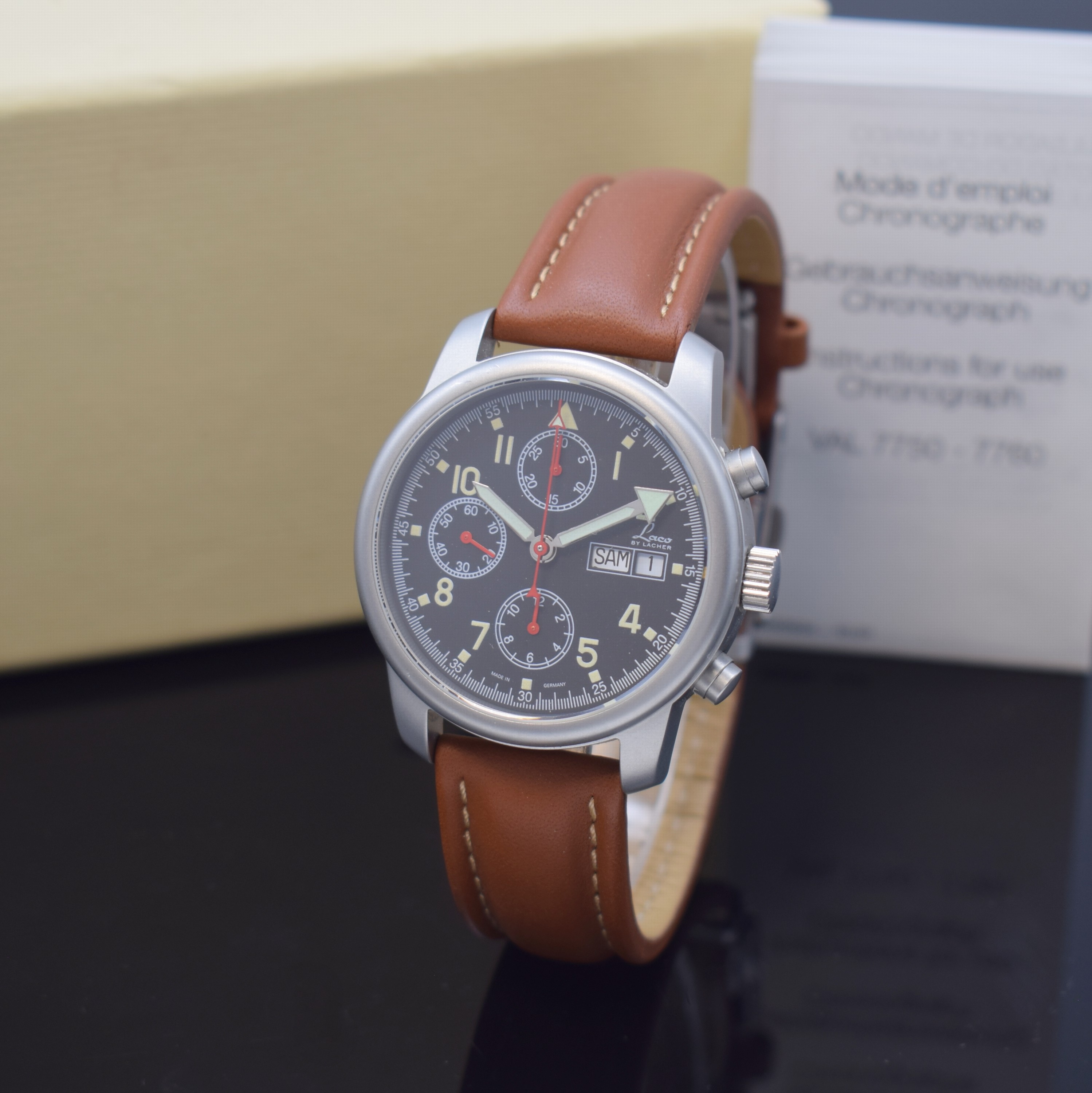LACO by Lacher Armbandchronograph, Automatik, Deutschland/Schweiz um 2005, matt. Edelstahlgeh. inkl. Lederband m. Faltschl., beids. vergl., Boden und ...