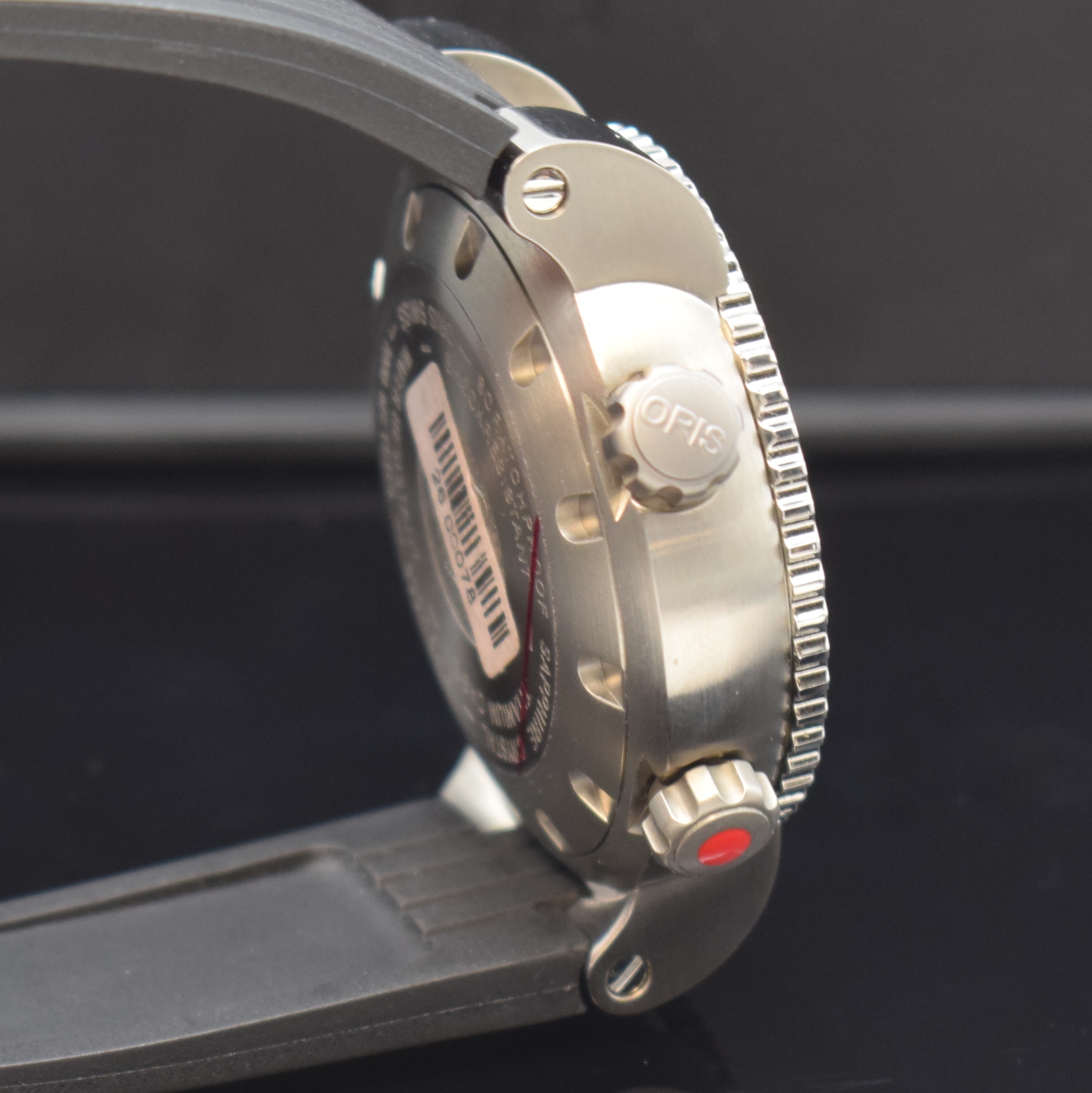 Detail c: ORIS Herrenarmbanduhr TT1 Referenz 633.7541,Automatik, Schweiz um 2007, Titangeh. inkl. orig. Kautschukband m. orig. Faltschl., Boden und Krone ...