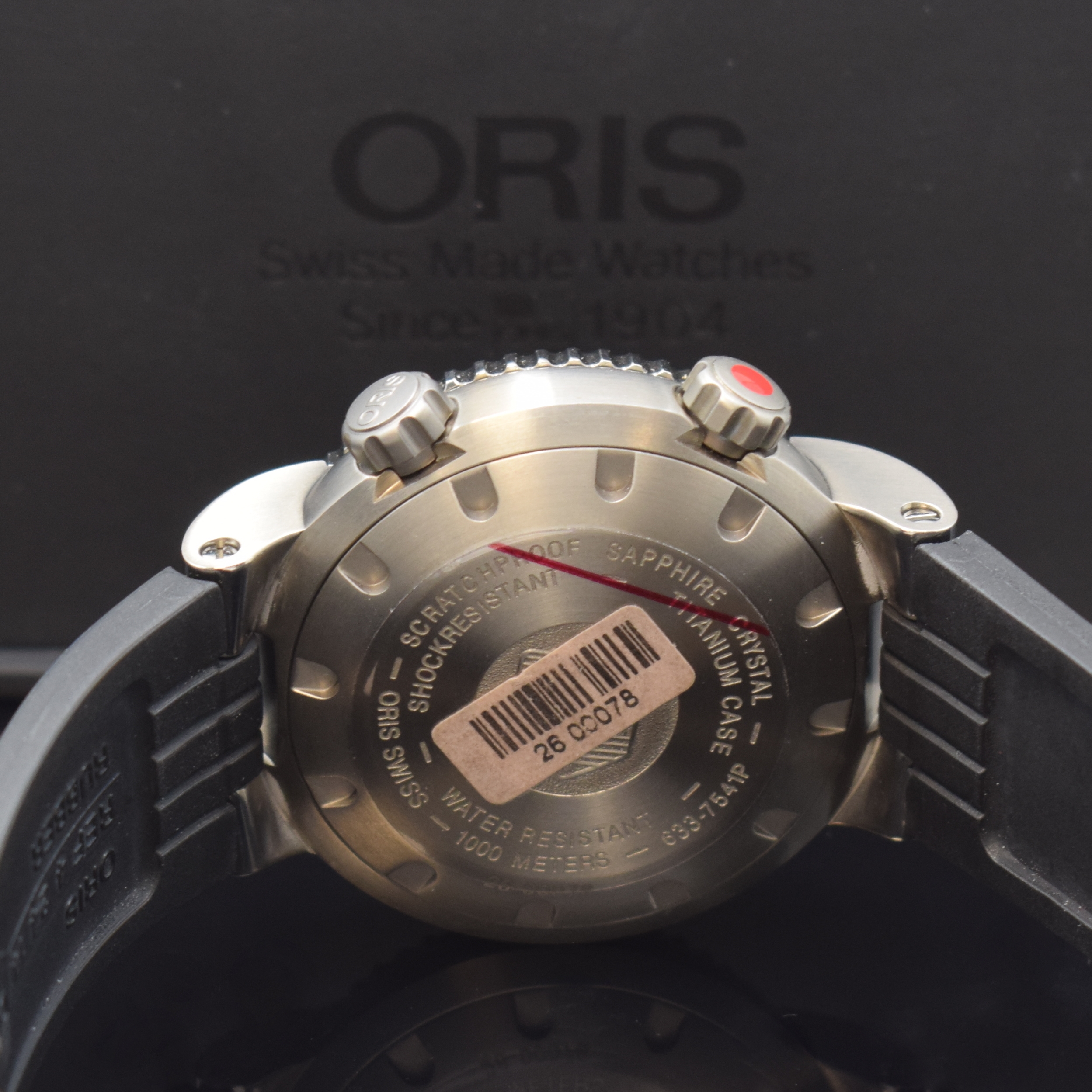 Detail d: ORIS Herrenarmbanduhr TT1 Referenz 633.7541,Automatik, Schweiz um 2007, Titangeh. inkl. orig. Kautschukband m. orig. Faltschl., Boden und Krone ...