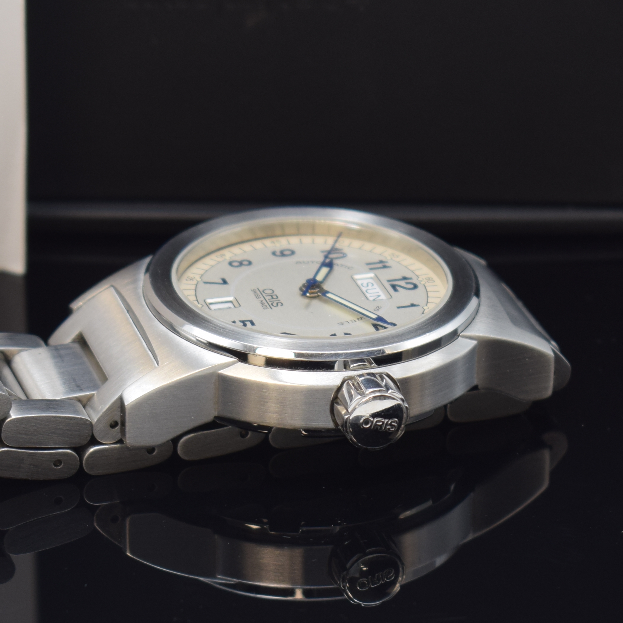 Detail b: ORIS Big Crown BC3 Herrenarmbanduhr Referenz 7500, Schweiz um 2000, Automatik, beids. vergl. Edelstahlgeh. inkl. Gliederband m. Faltschl., Boden ...