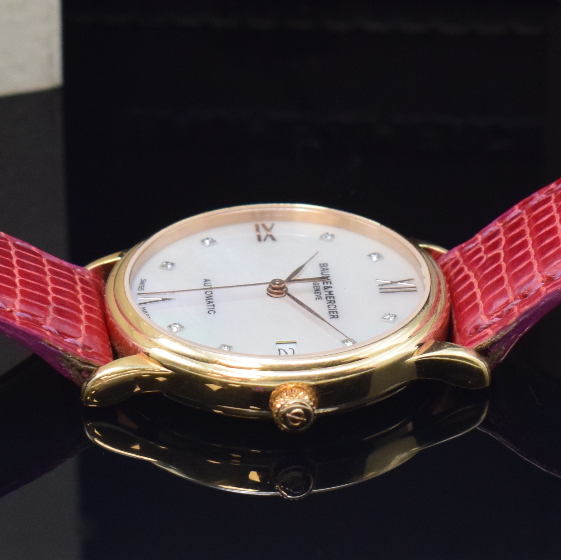 Detail c: BAUME & MERCIER Damenarmbanduhr Classima in RG 750/000 Referenz MOS10077, Automatik, beids. vergl. Geh. inkl. Lederband mit verg. orig. Dornschl., ...
