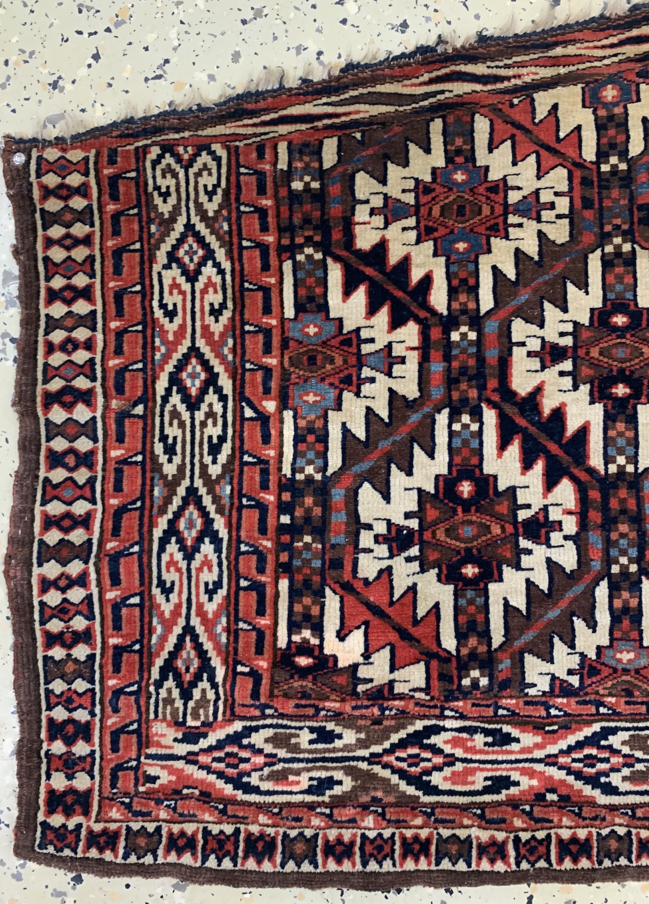 Detail c: Antiker Yomud"Asmalyk", Turkmenistan, 19.Jhd, Wolle auf Wolle, ca. 118 x 60 cm, EHZ:2