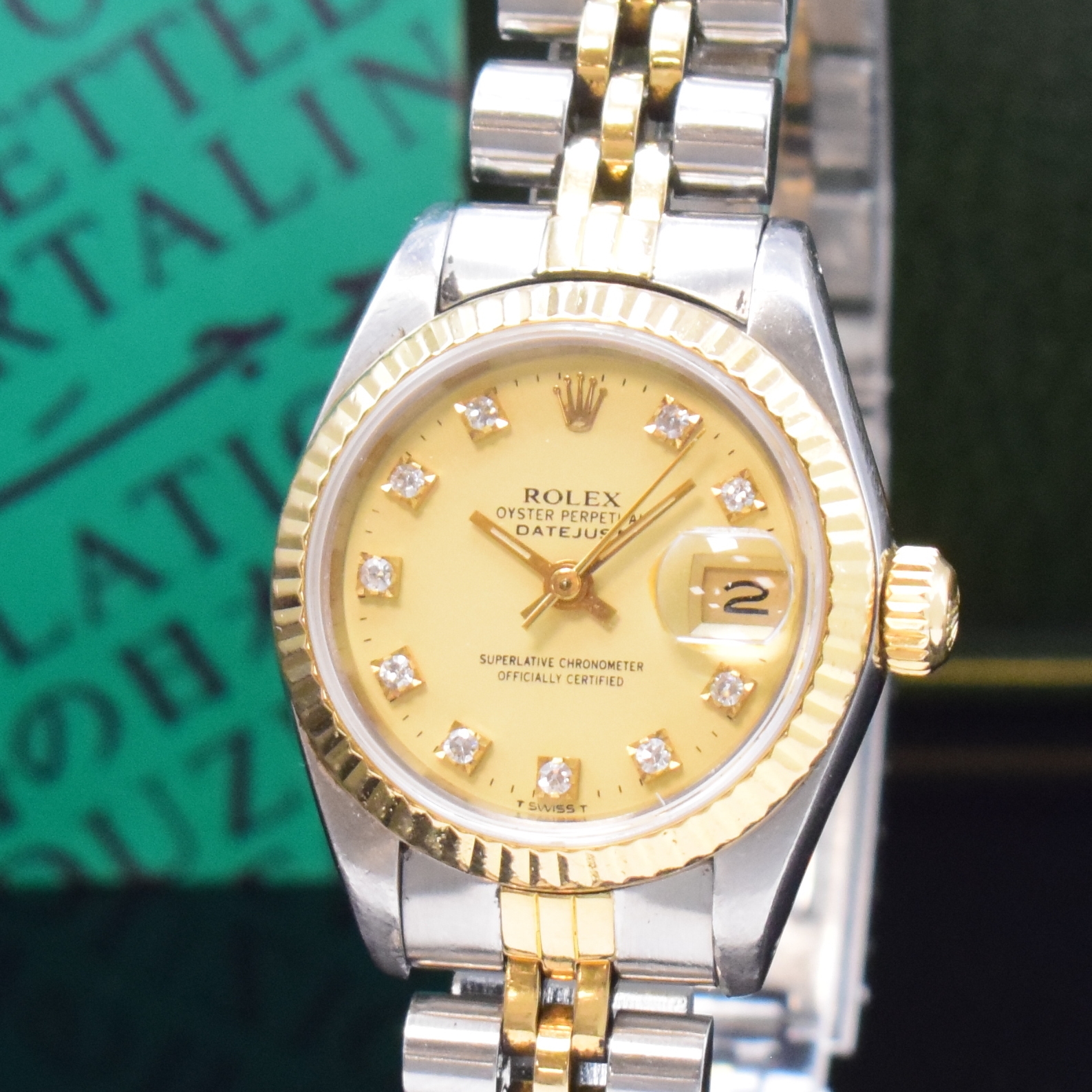 Detail a: ROLEX Oyster Perpetual Datejust Damenarmbanduhr Referenz 69173, Schweiz um 1986, Automatik, Chronometer der Superlative in Edelstahl/Gold kombiniert ...