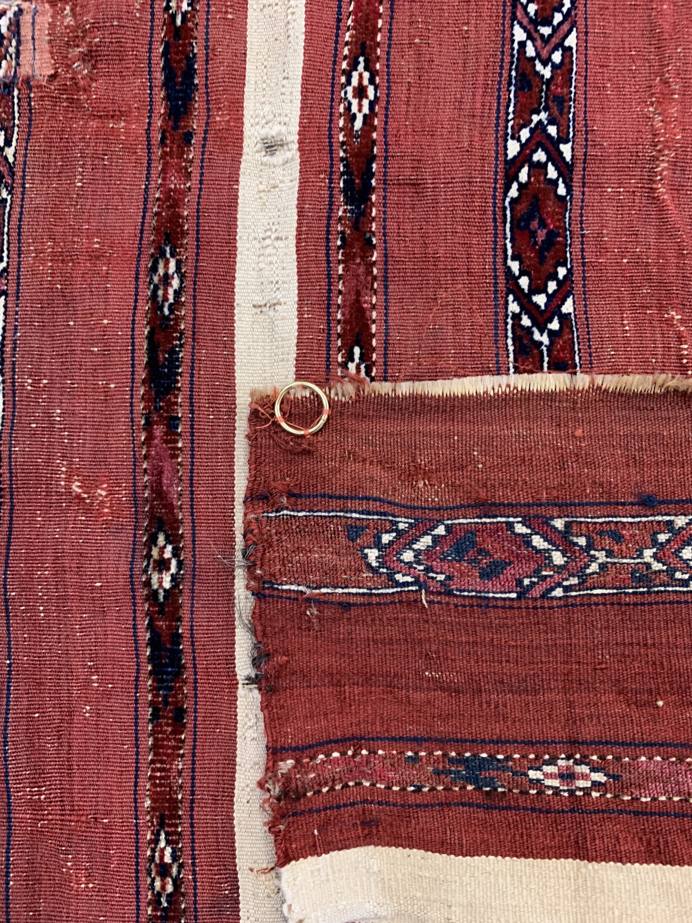 Detail d: 2 Lots Tekke Ak-Tschowal &, Tekke Tschowal Turkmenistan, 19.Jhd, Wolle auf Wolle, ca. 119x 66 cm, EHZ: 3-4