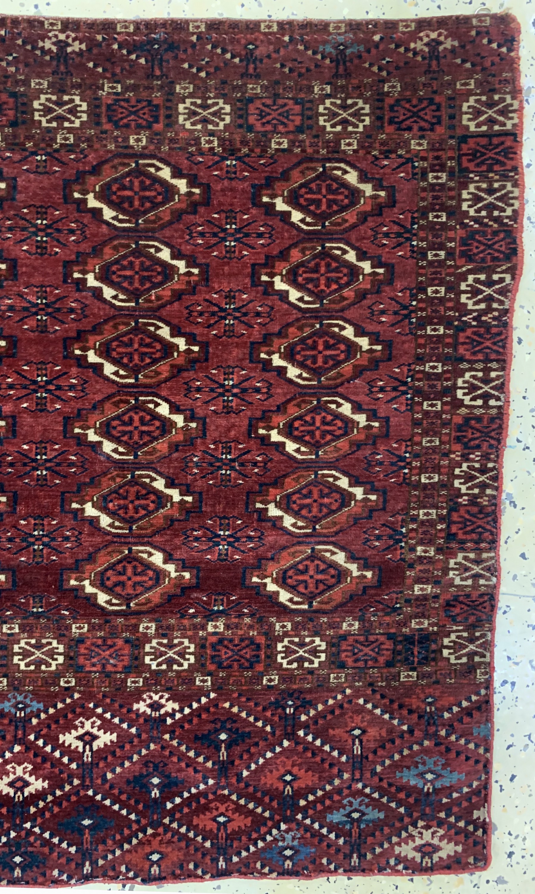 Detail a: Antiker Tekke Tschowal, Turkmenistan, Ende 19.Jhd, Wolle auf Wolle, ca. 110 x 70 cm, EHZ:3