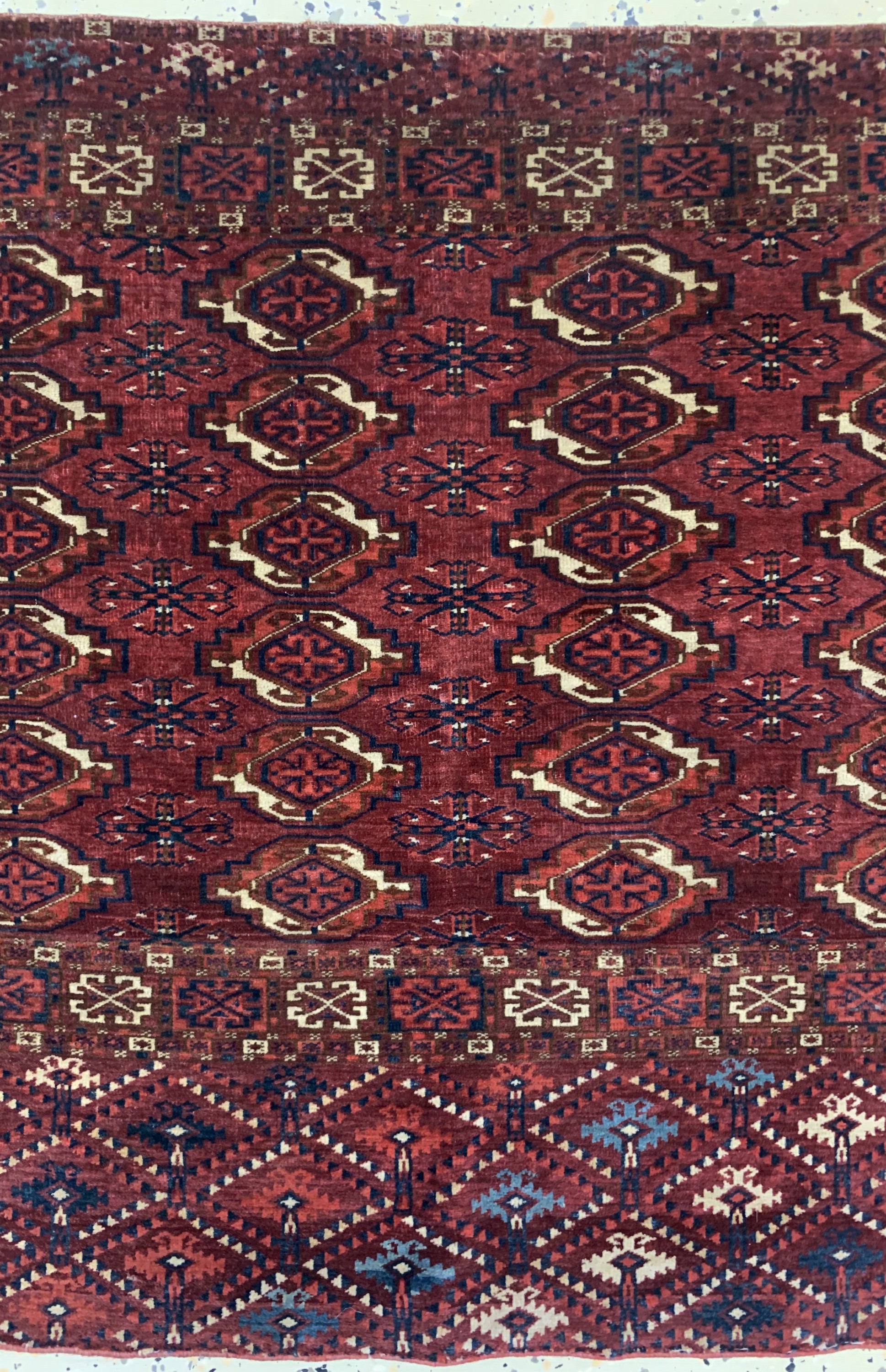 Detail b: Antiker Tekke Tschowal, Turkmenistan, Ende 19.Jhd, Wolle auf Wolle, ca. 110 x 70 cm, EHZ:3