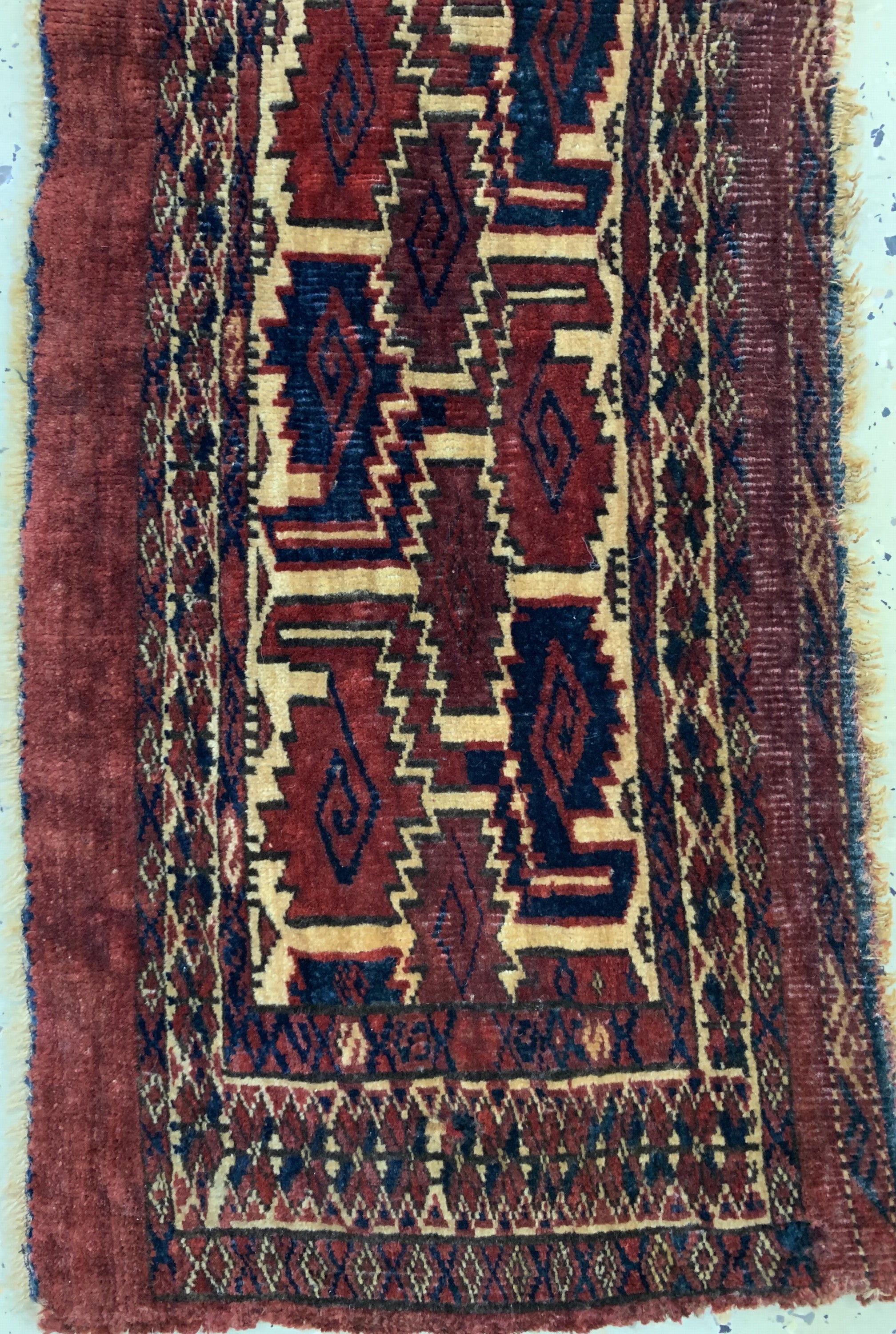 Detail e: 2 Lots Tekke & Yomud Torba, Turkmenistan, 19.Jhd, Wolle auf Wolle, ca. 97 x 32 cm, EHZ: 3, (alte Reparaturen).