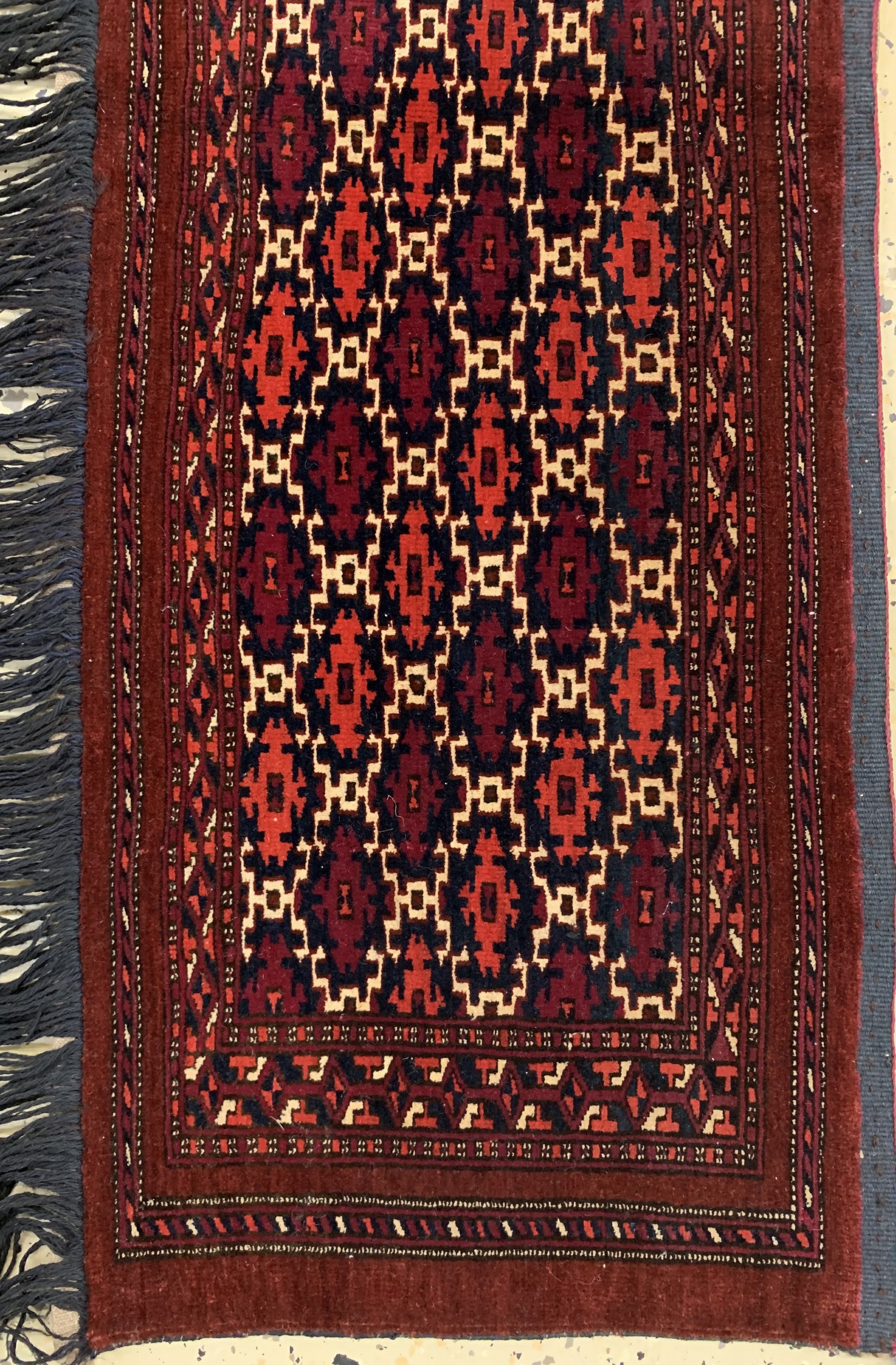 Detail b: Antiker Saryk-Jollar, Turkmenistan, 19.Jhd,Wolle auf Wolle, ca. 115 x 40 cm, EHZ: 2