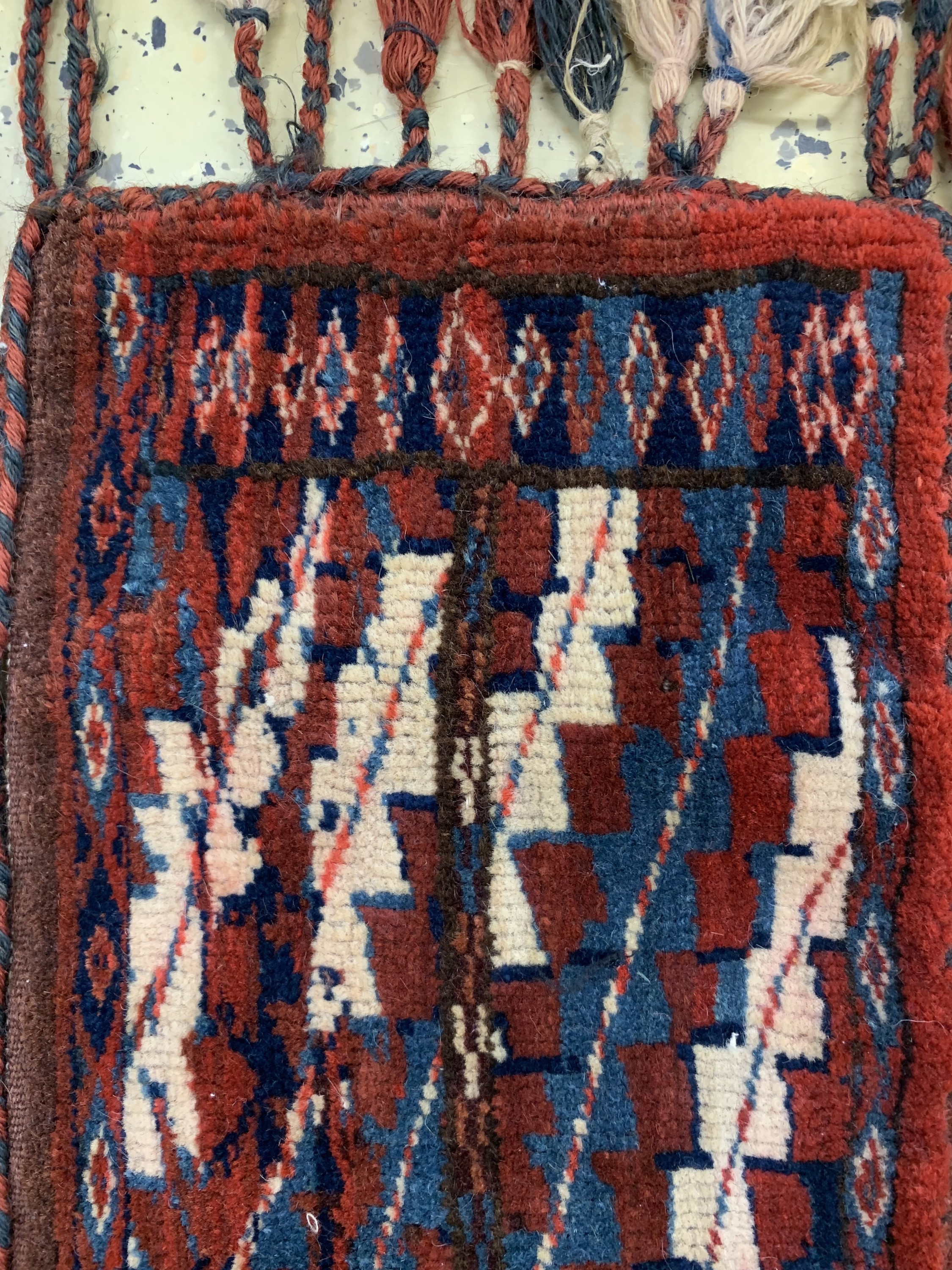 Detail a: Antiker Yomud"Spindeltasche", Turkmenistan,19.Jhd, Wolle auf Wolle, ca. 49 x 26 cm, EHZ: 2-3