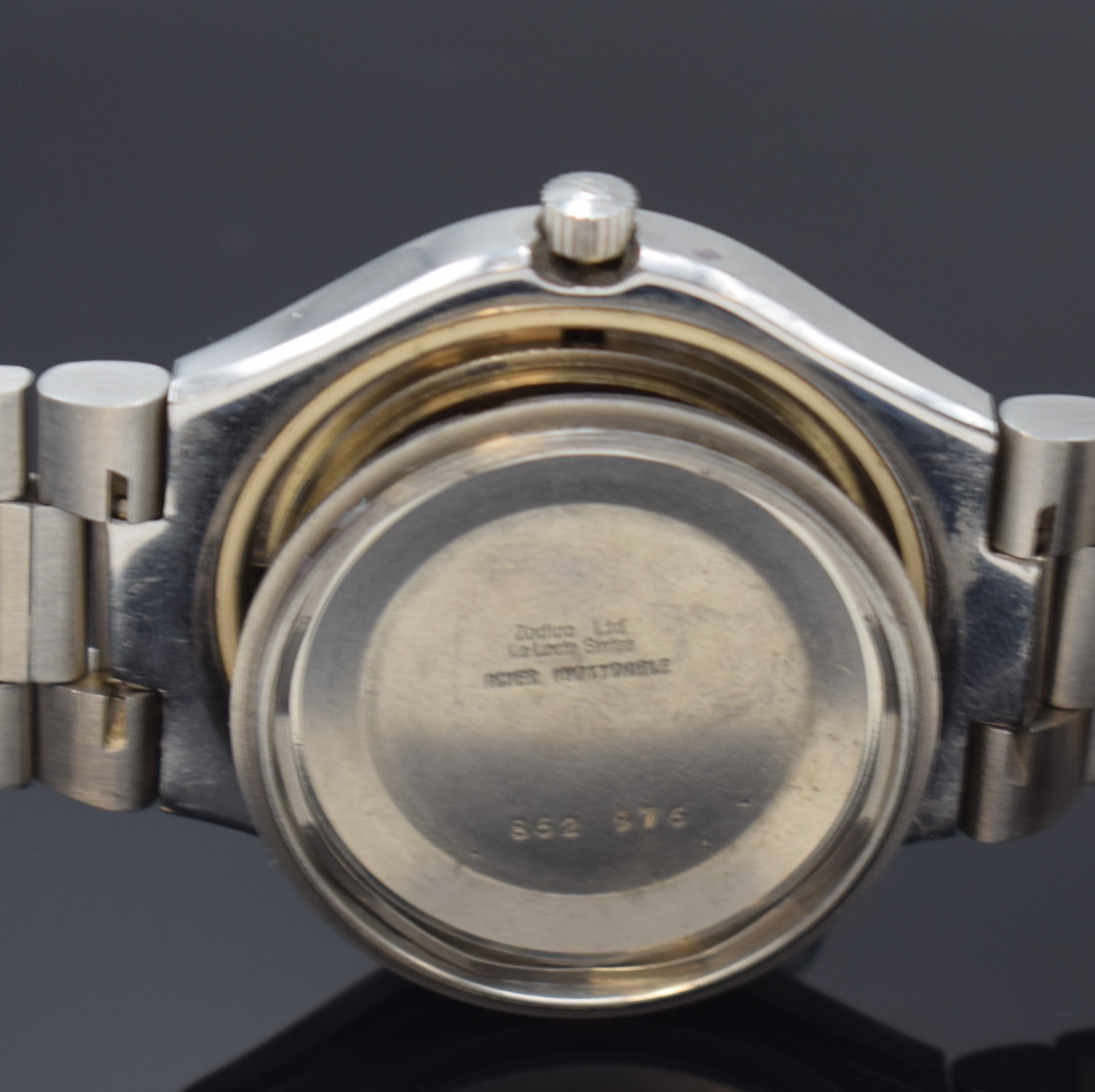 Detail f: ZODIAC nahezu neuwertige Armbanduhr in Stahl/ Stahlband Referenz 862 976, Schweiz um 1975, Automatik, 2-tlg. Geh. m. integr. orig. Band, Boden ...